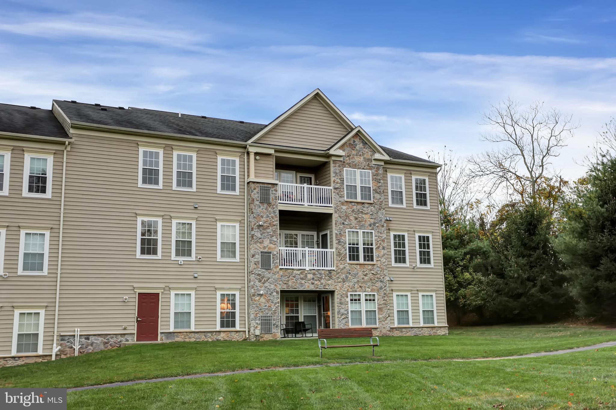 GLYNDON TRACE - Residential