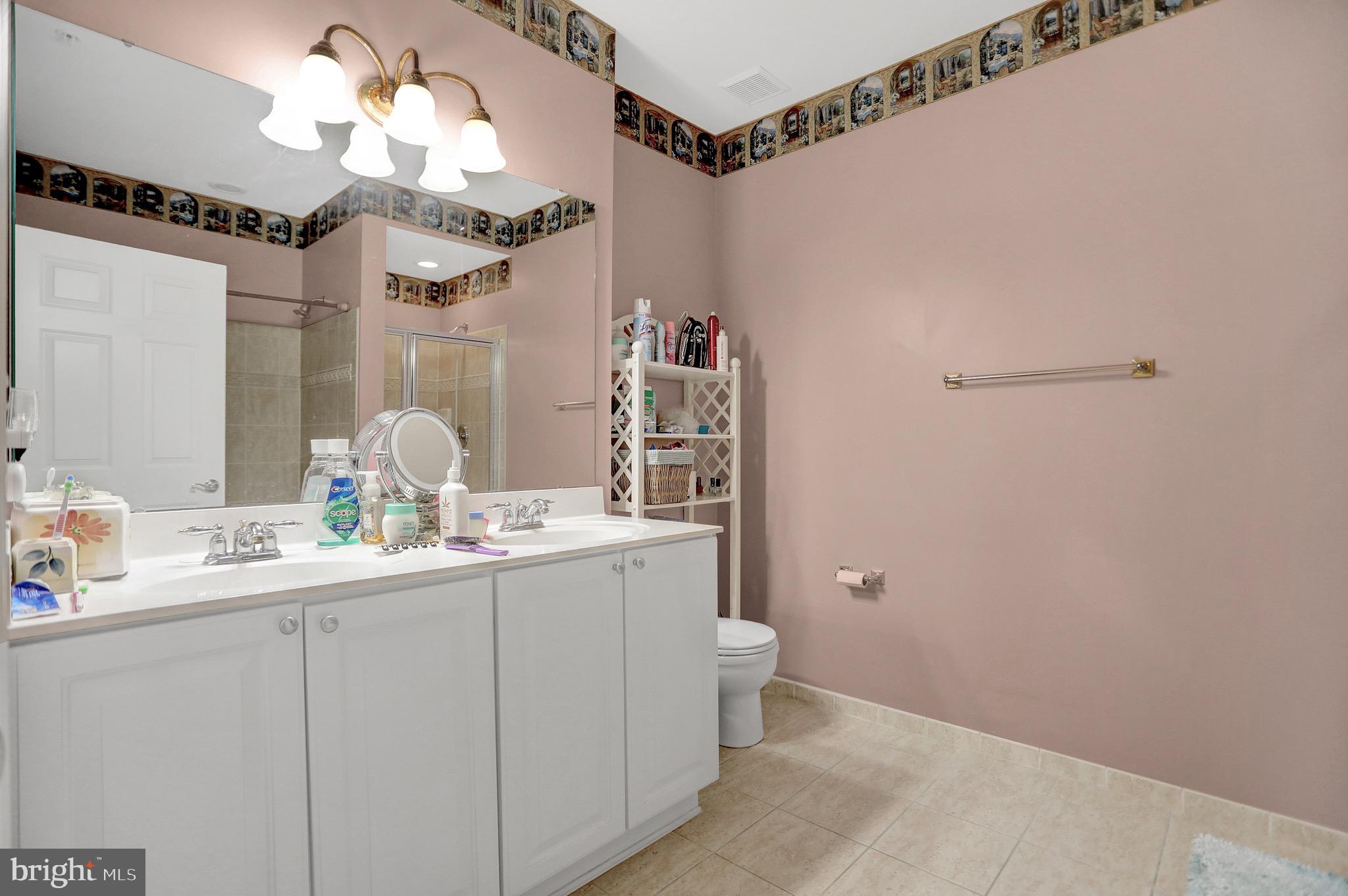 GLYNDON TRACE - Residential