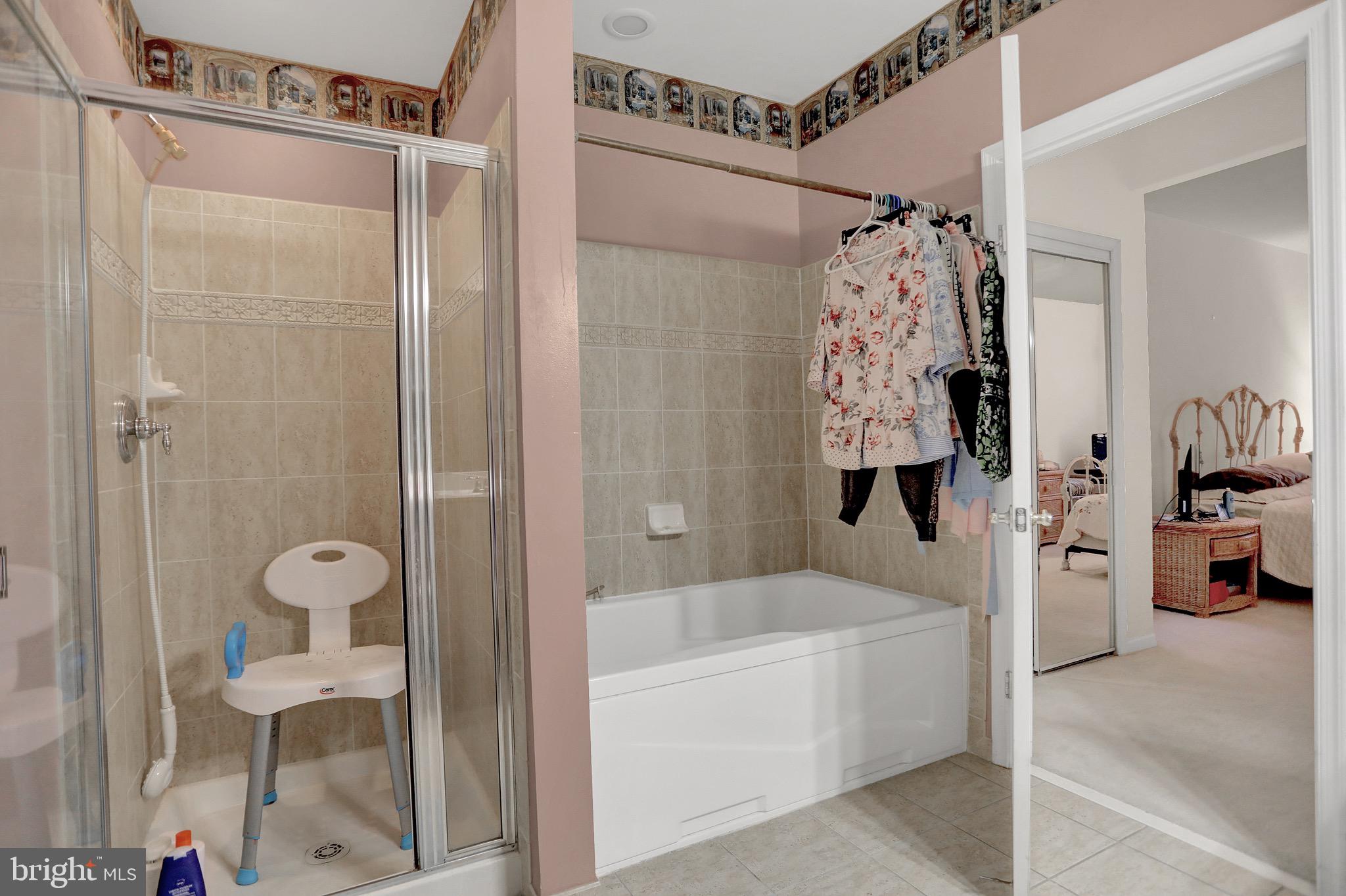 GLYNDON TRACE - Residential