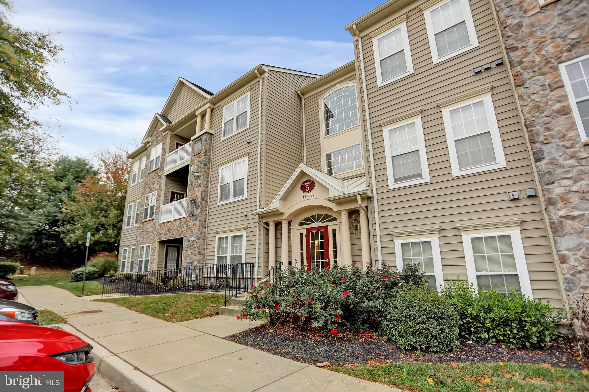 GLYNDON TRACE - Residential