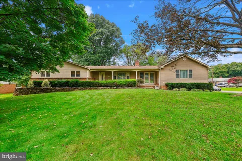 20432 Greenfield Road, Germantown, MD MLS: MDMC2251488