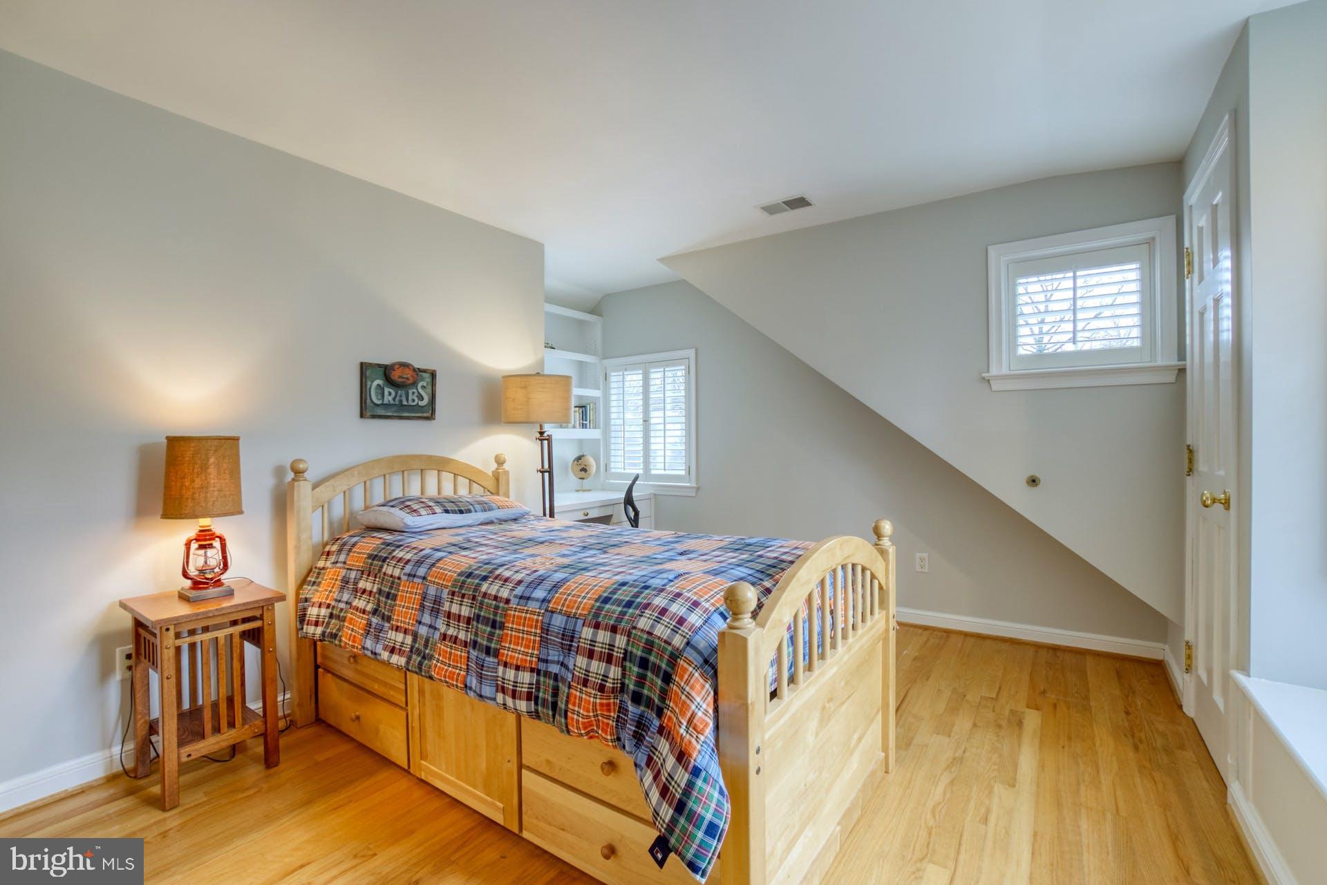 WESTMORELAND HILLS - Residential