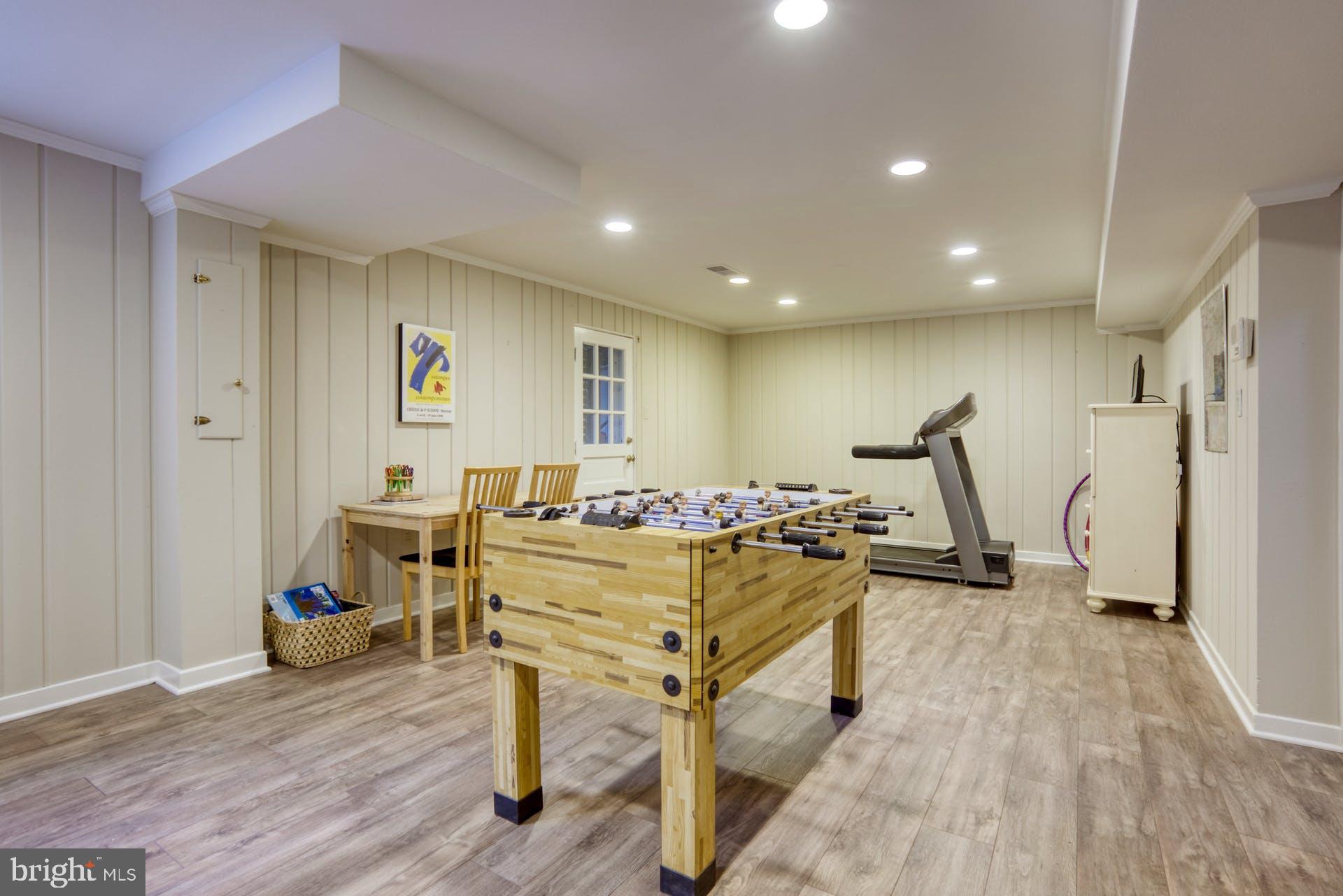 WESTMORELAND HILLS - Residential