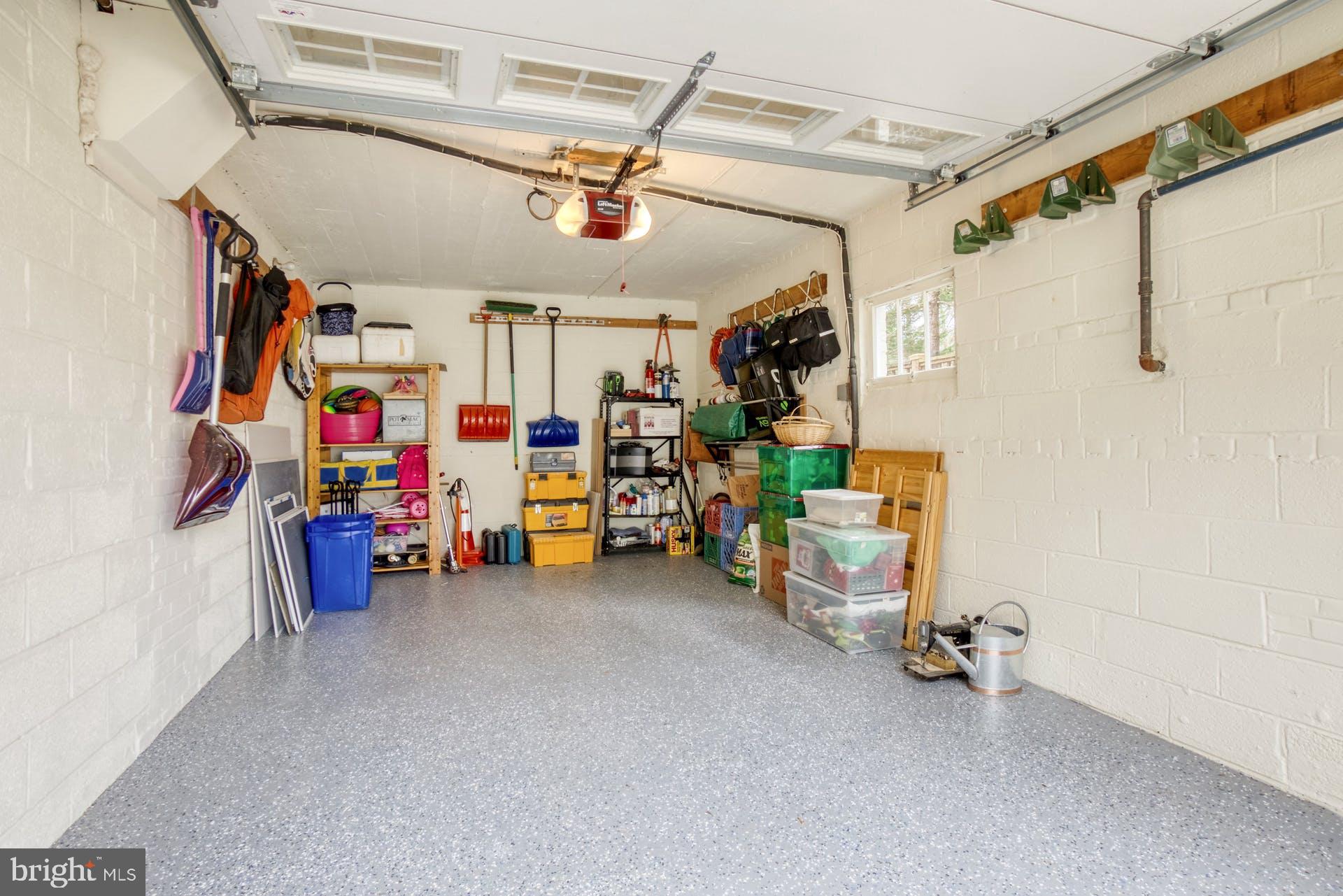 WESTMORELAND HILLS - Residential