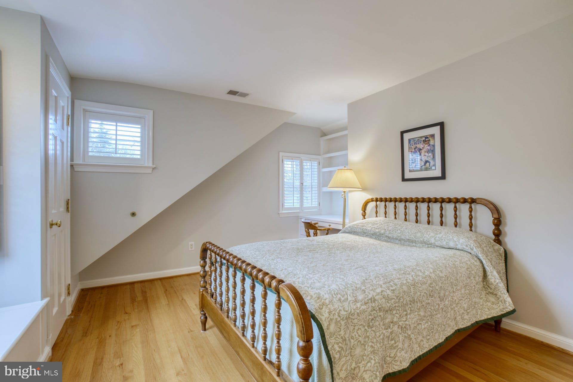 WESTMORELAND HILLS - Residential