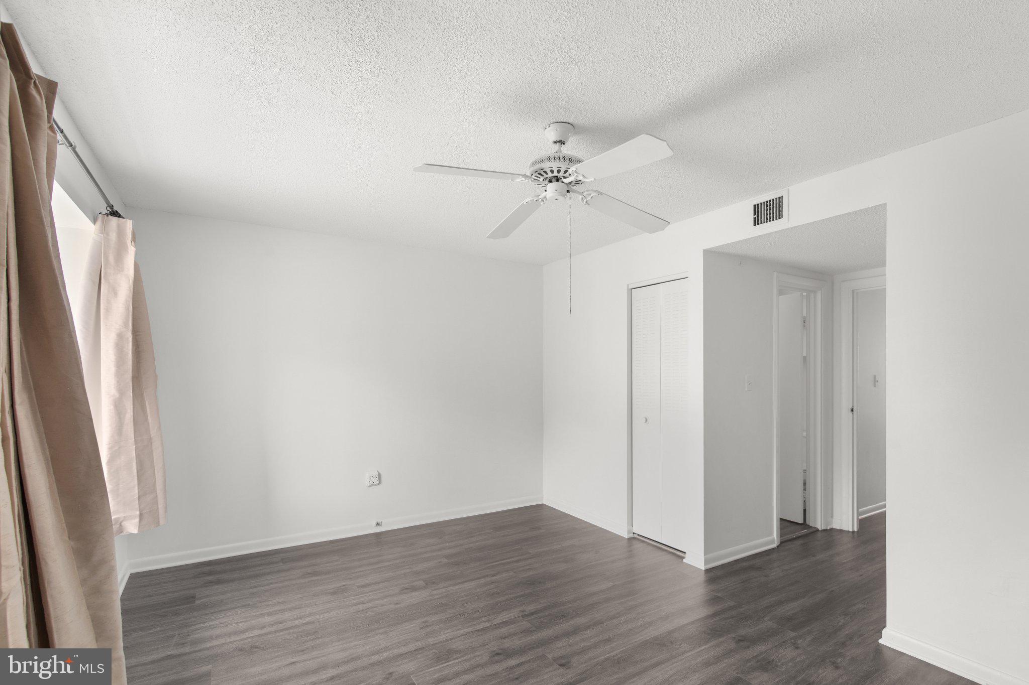 228 CANAL DRIVE G-208