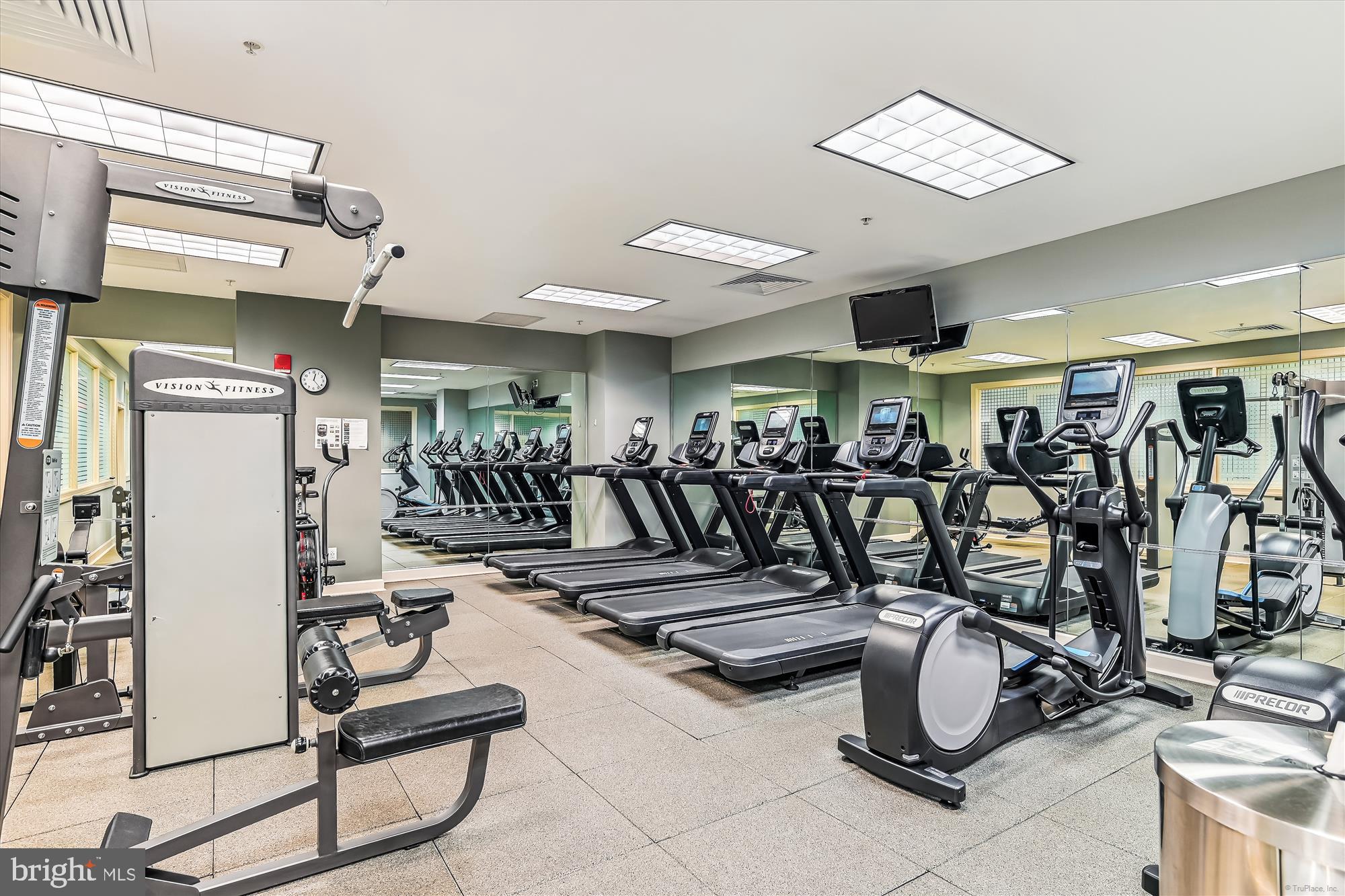 GRANDVIEW AT ANNAPOLIS TOWNE CENTRE - Residential