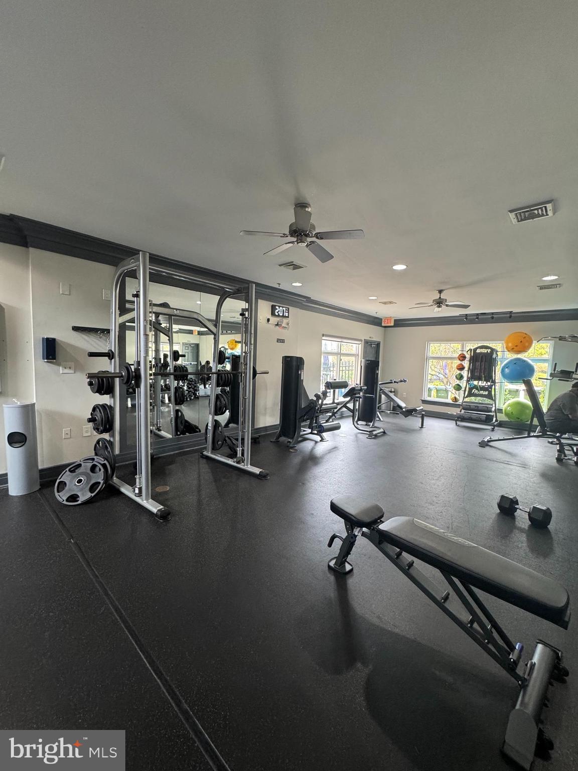 POTOMAC POINTE CONDOMINI - Residential