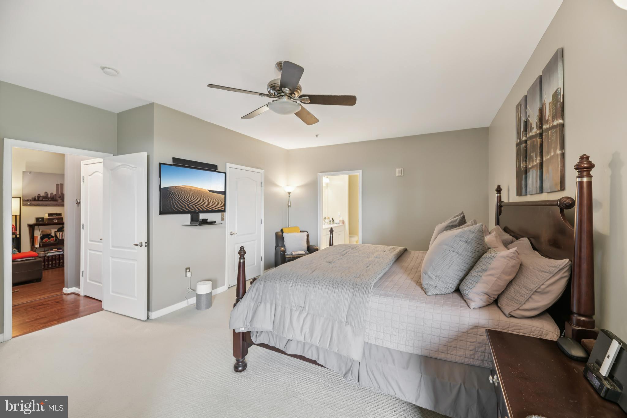 POTOMAC POINTE CONDOMINI - Residential