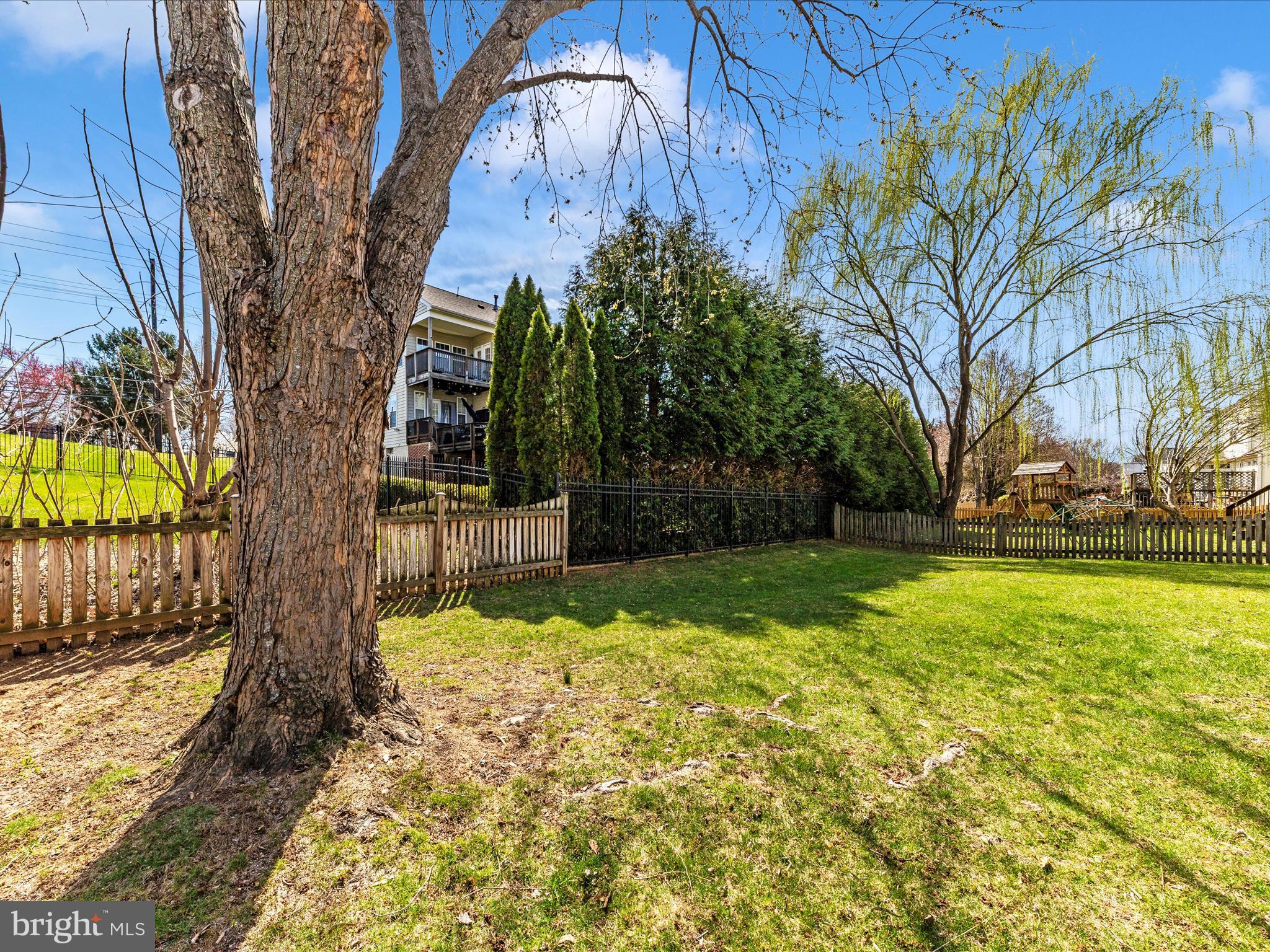 HOYLES MILL VILLAGE - Residential