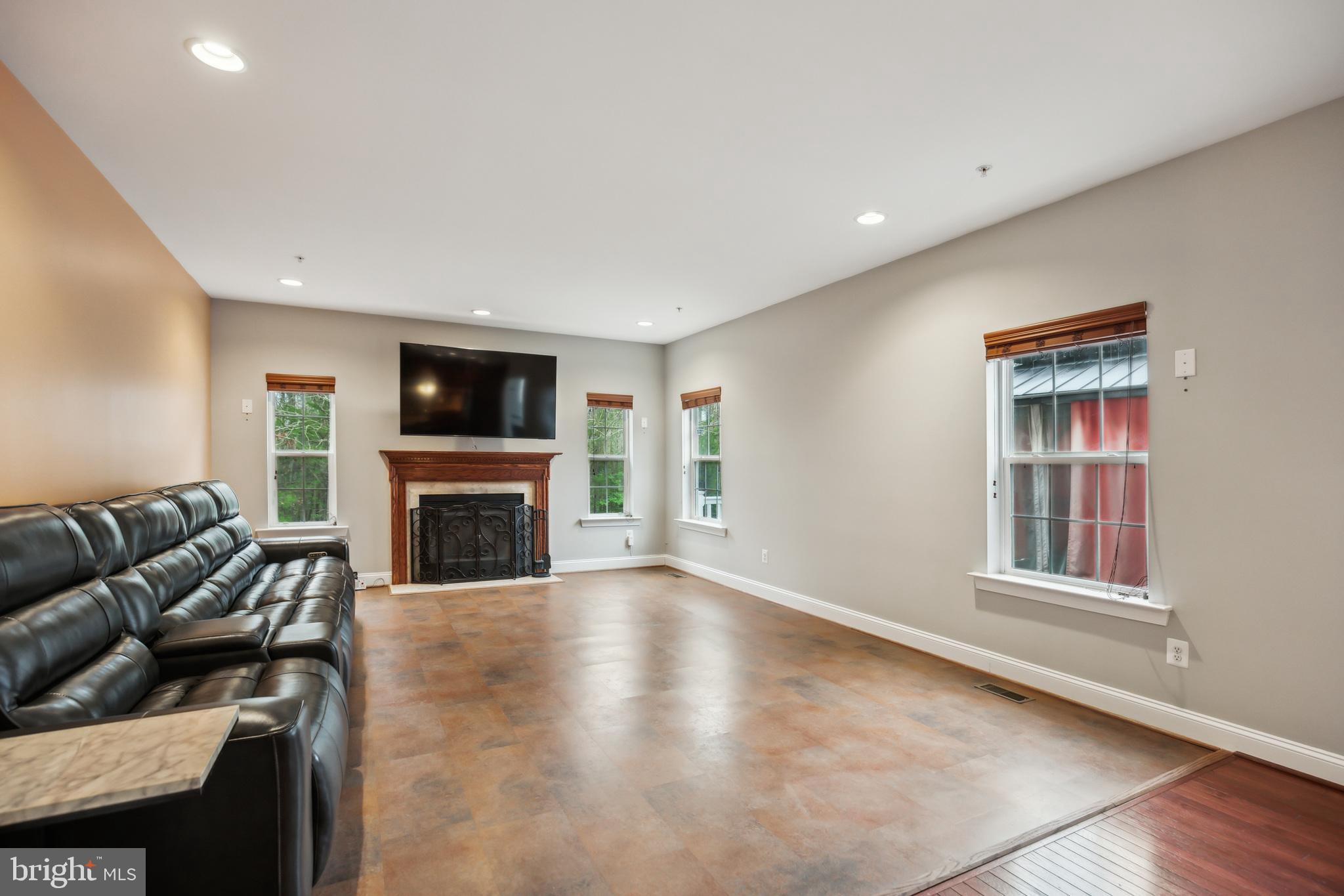 COACHMAN'S PATH - Residential