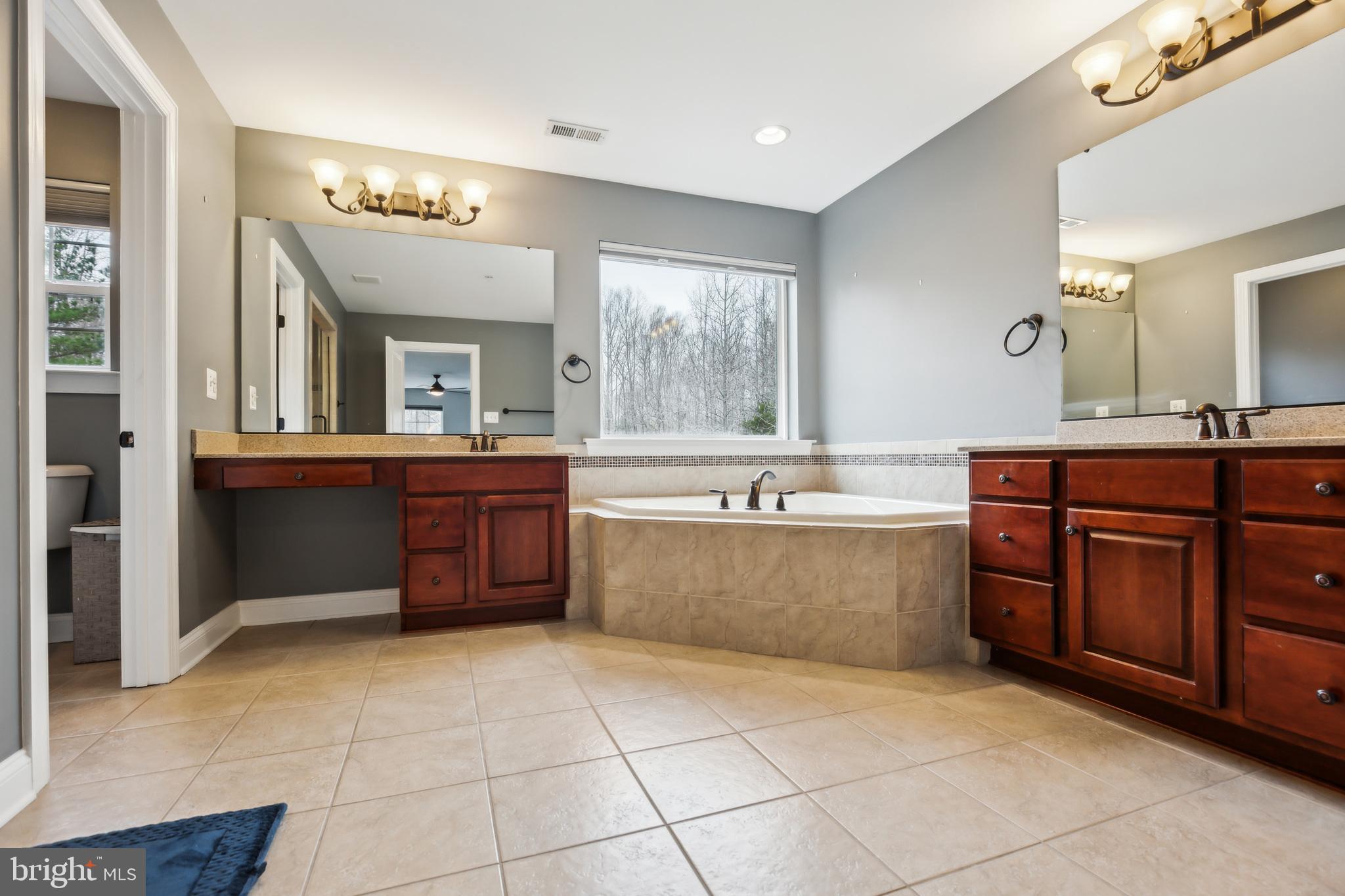 COACHMAN'S PATH - Residential