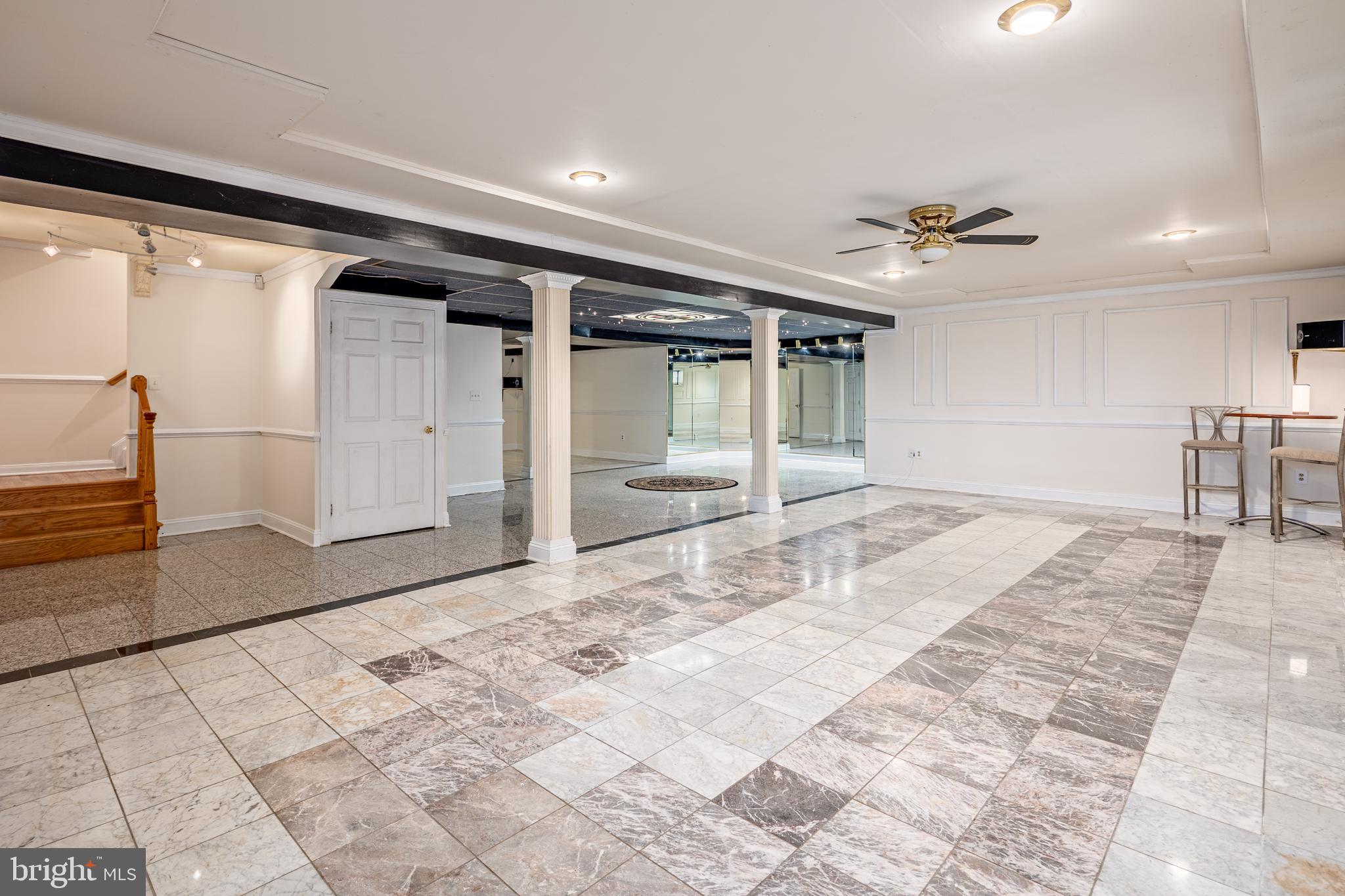 IVY HILL - Residential