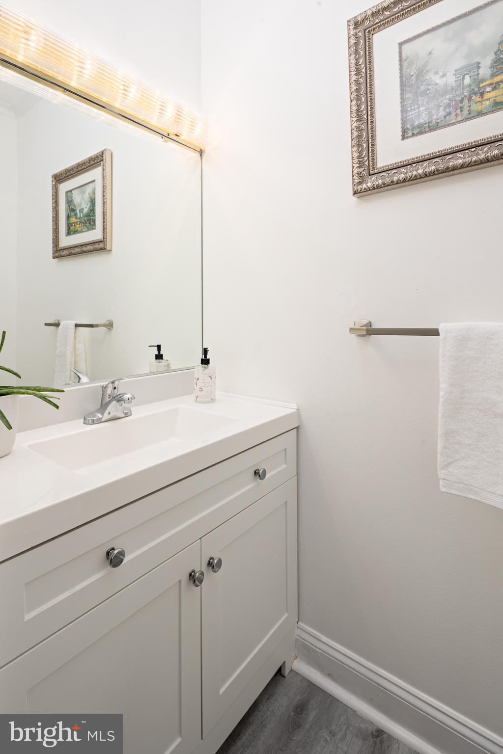 IVY HILL - Residential