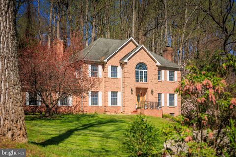 Photo of 6 Chamaral Court, COCKEYSVILLE, MD 21030 (MLS # MDBC2159160)