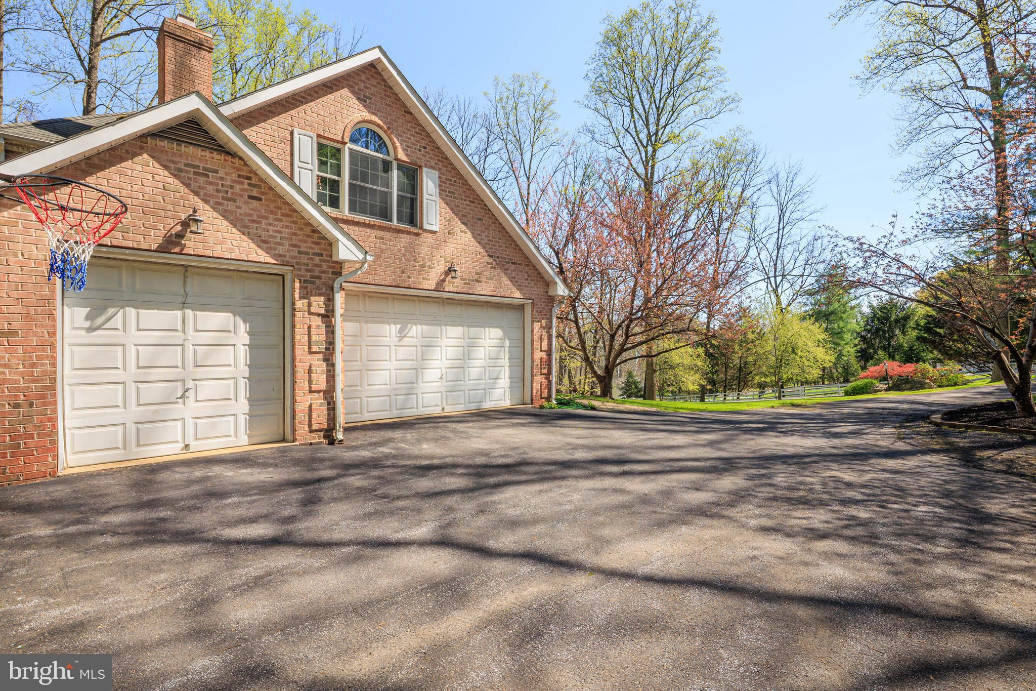 IVY HILL - Residential