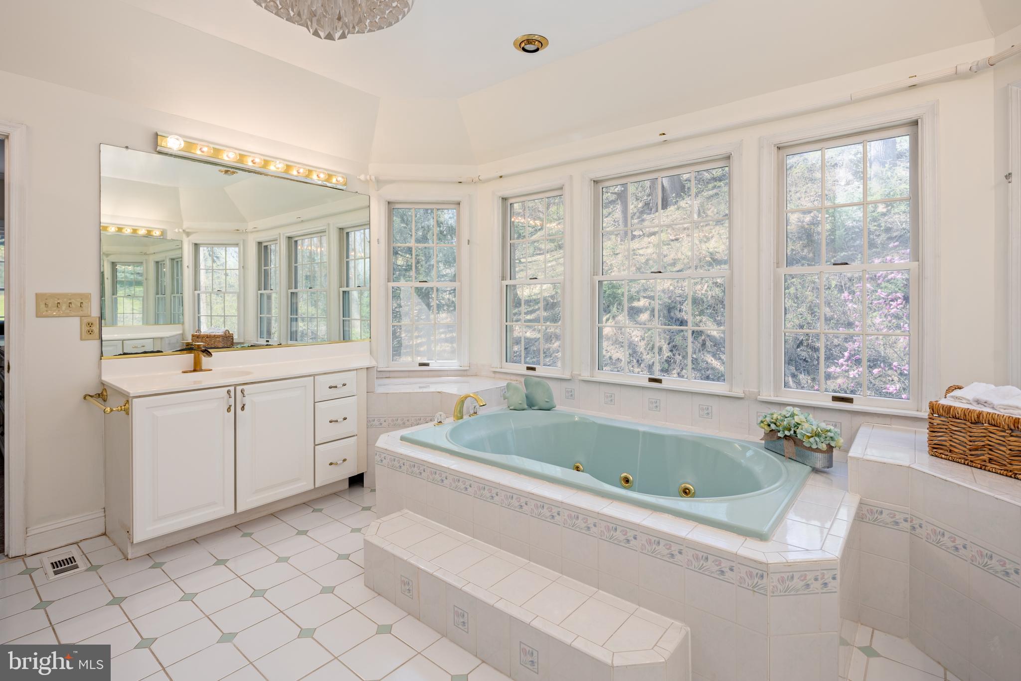 IVY HILL - Residential