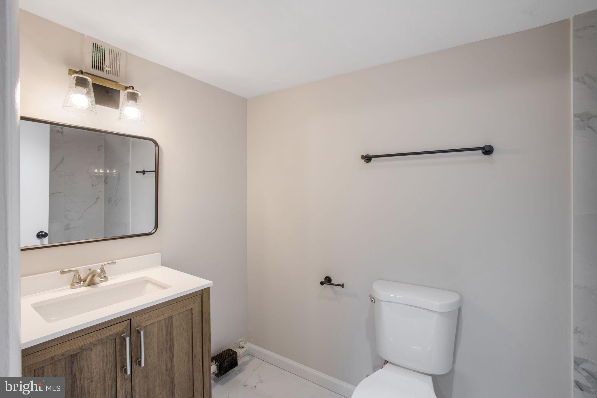 PINEWAY TOWERS - Residential