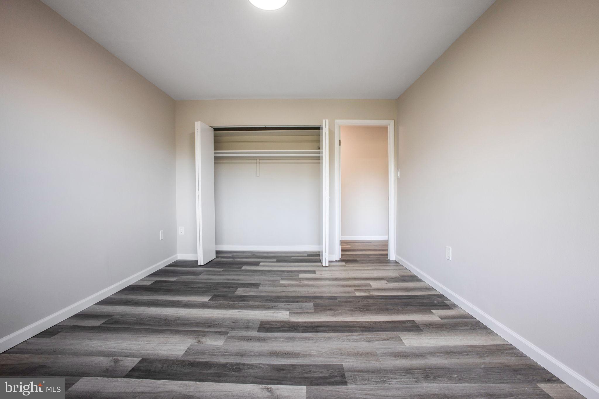 PINEWAY TOWERS - Residential