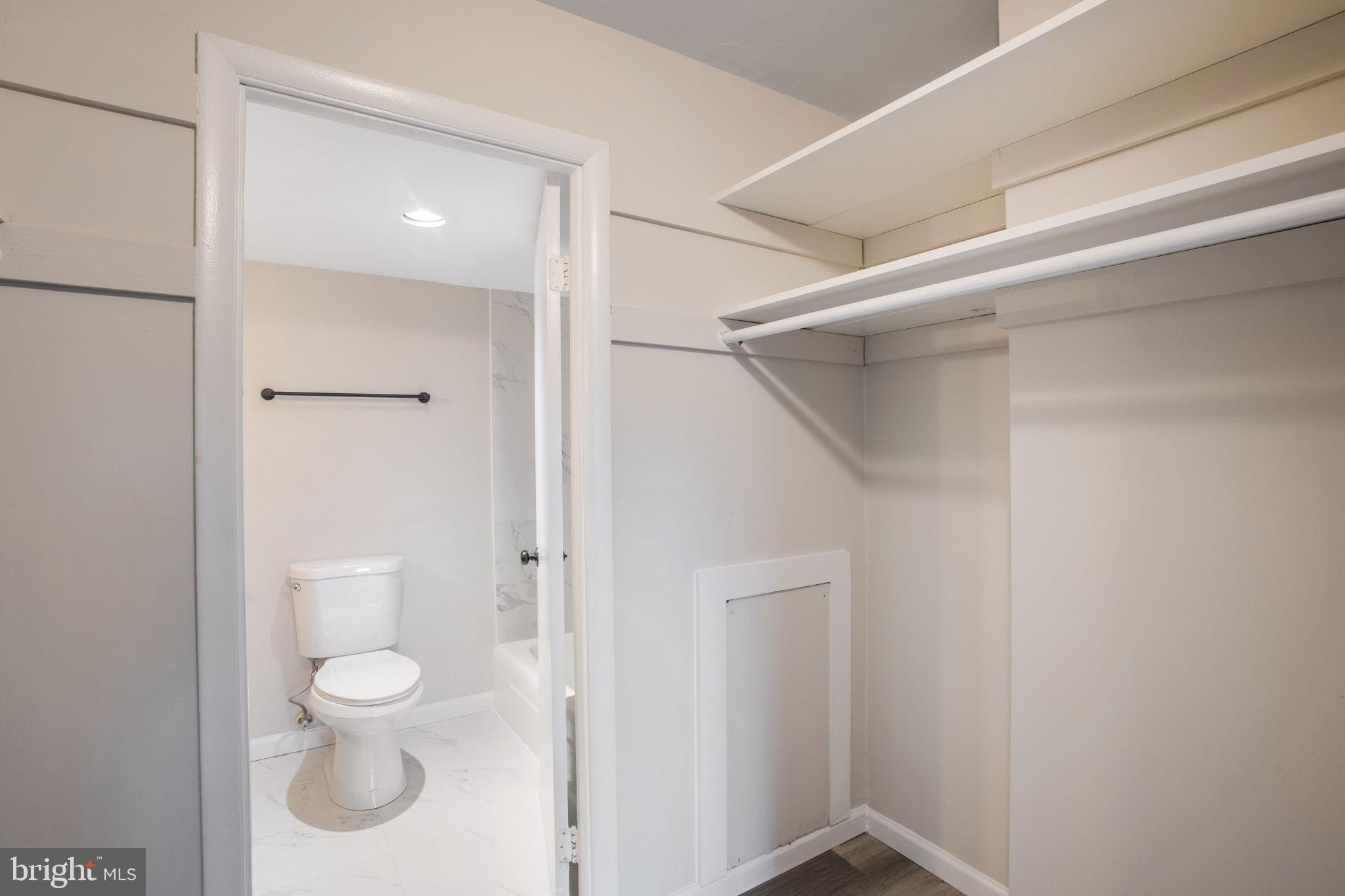 PINEWAY TOWERS - Residential