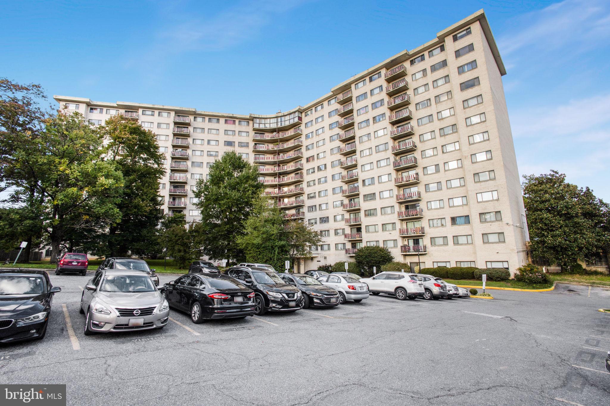 PINEWAY TOWERS - Residential