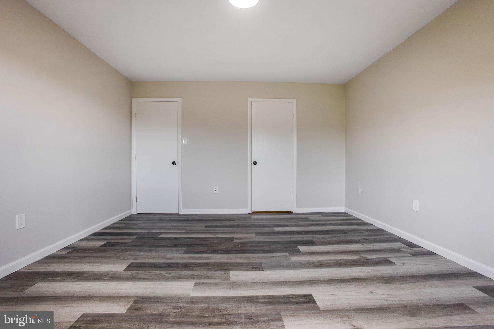 PINEWAY TOWERS - Residential