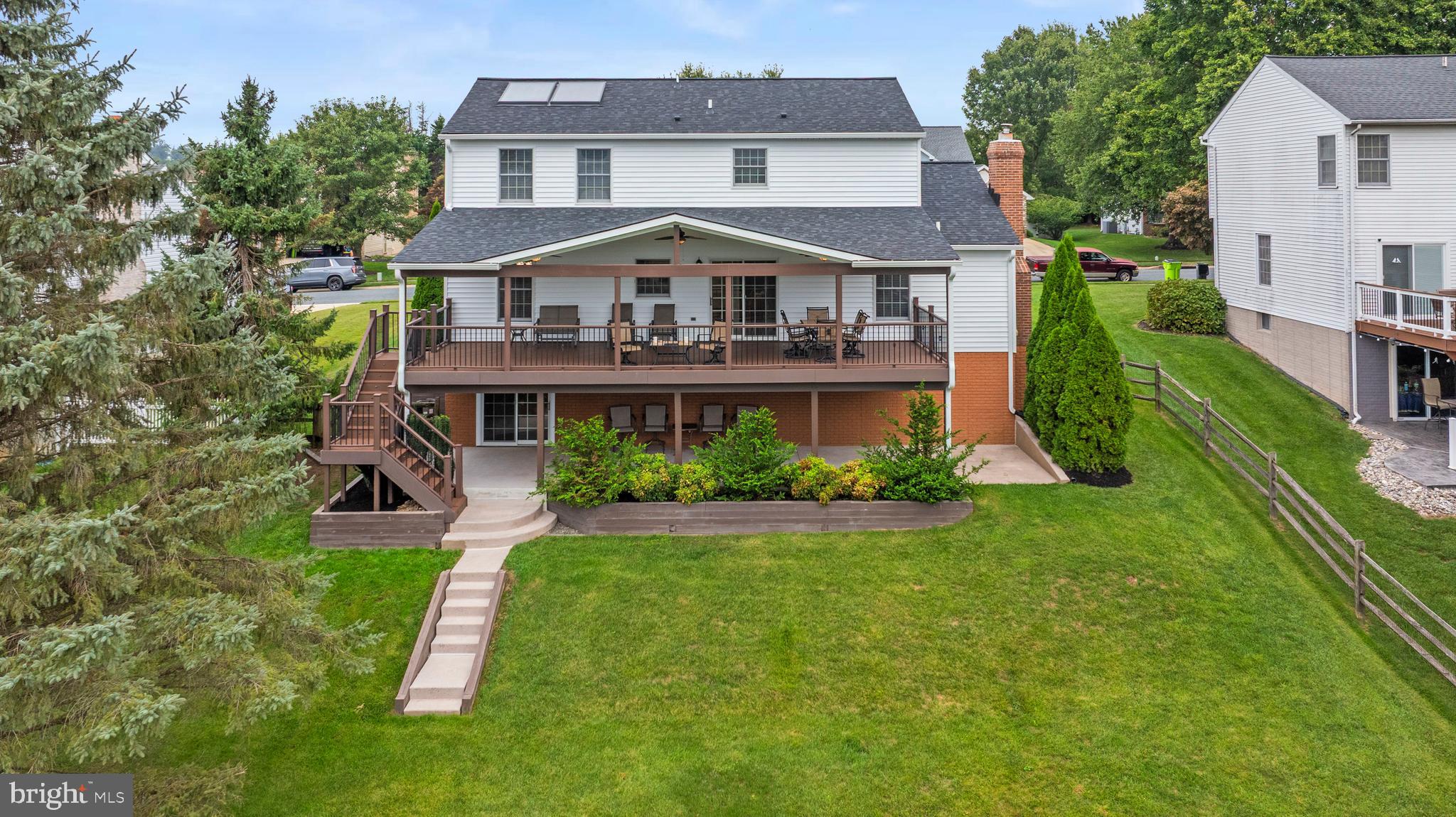 1907 MUNSEY DRIVE