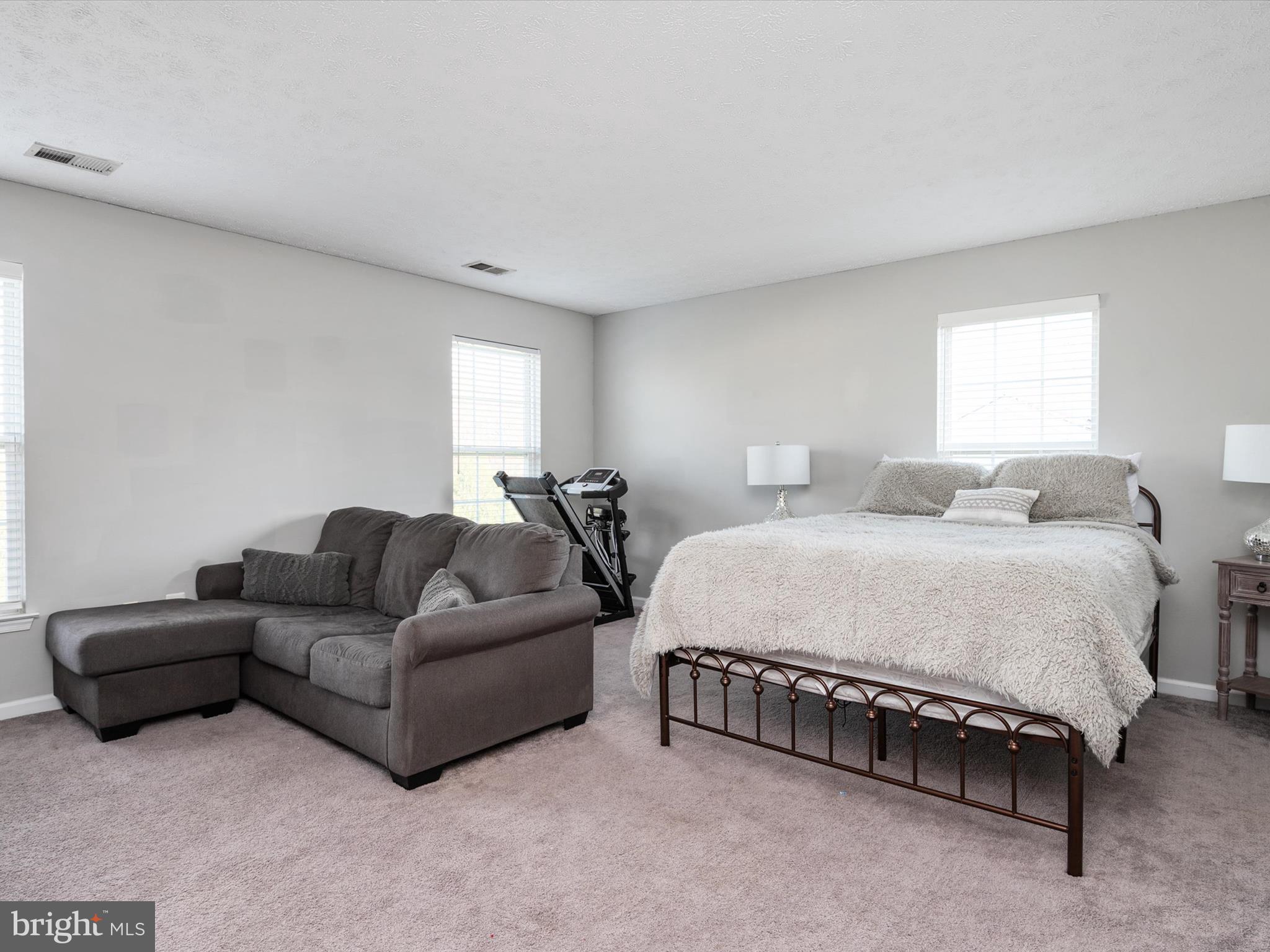 PROVIDENCE FARM - Residential