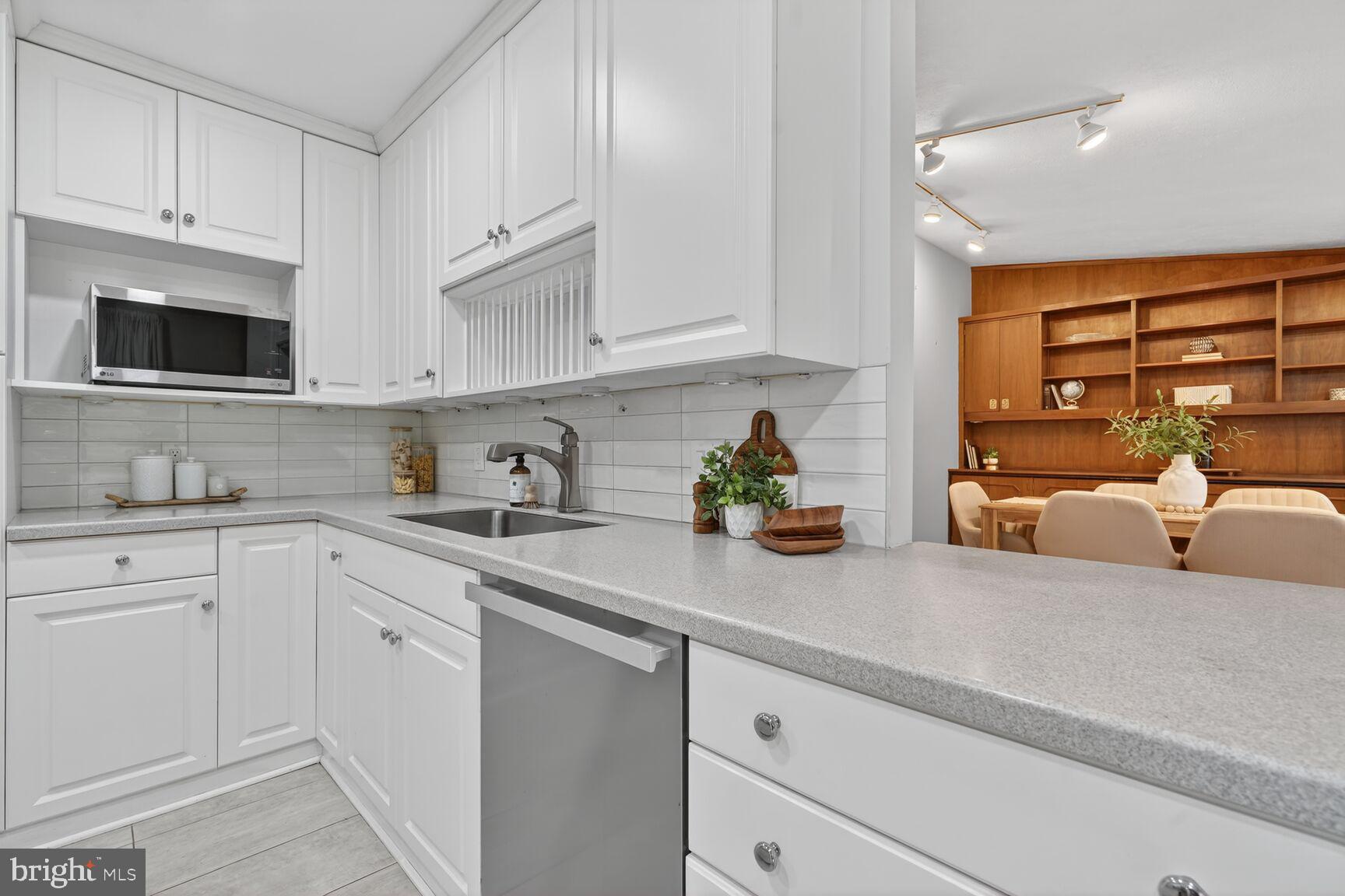 STEVENSON VILLAGE - Residential