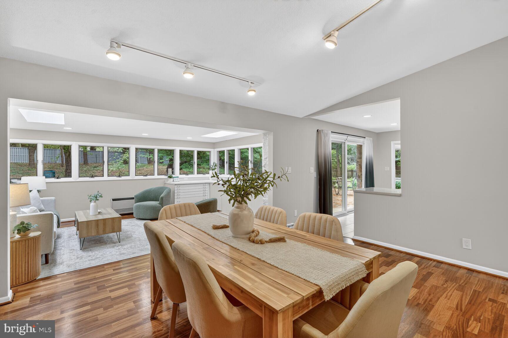 STEVENSON VILLAGE - Residential