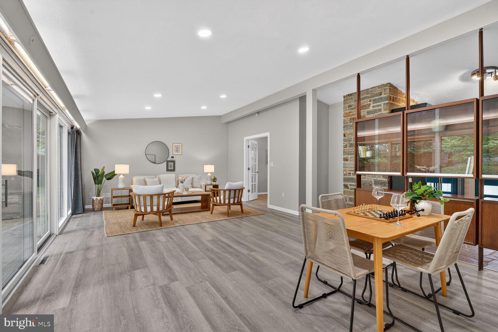 STEVENSON VILLAGE - Residential