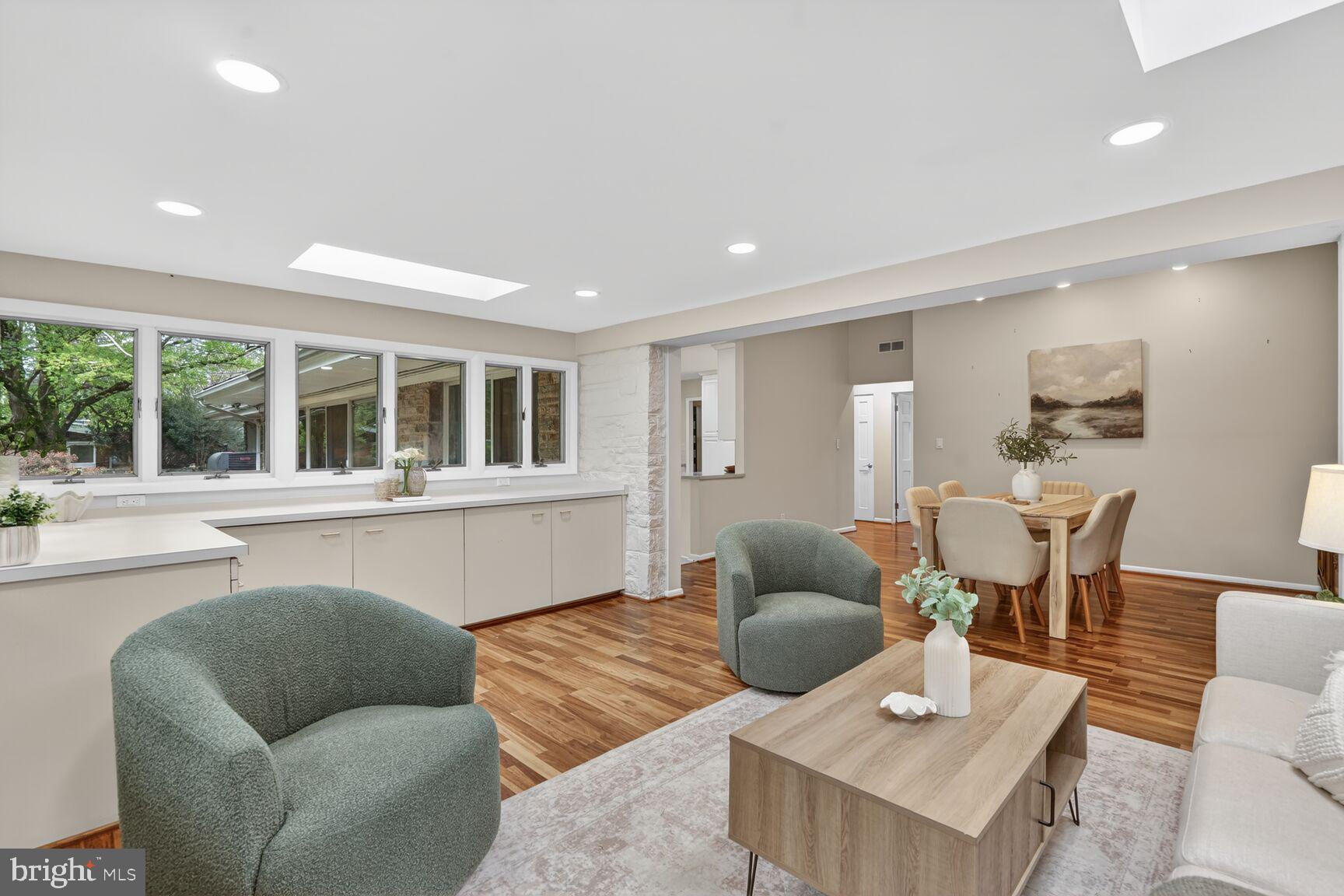 STEVENSON VILLAGE - Residential