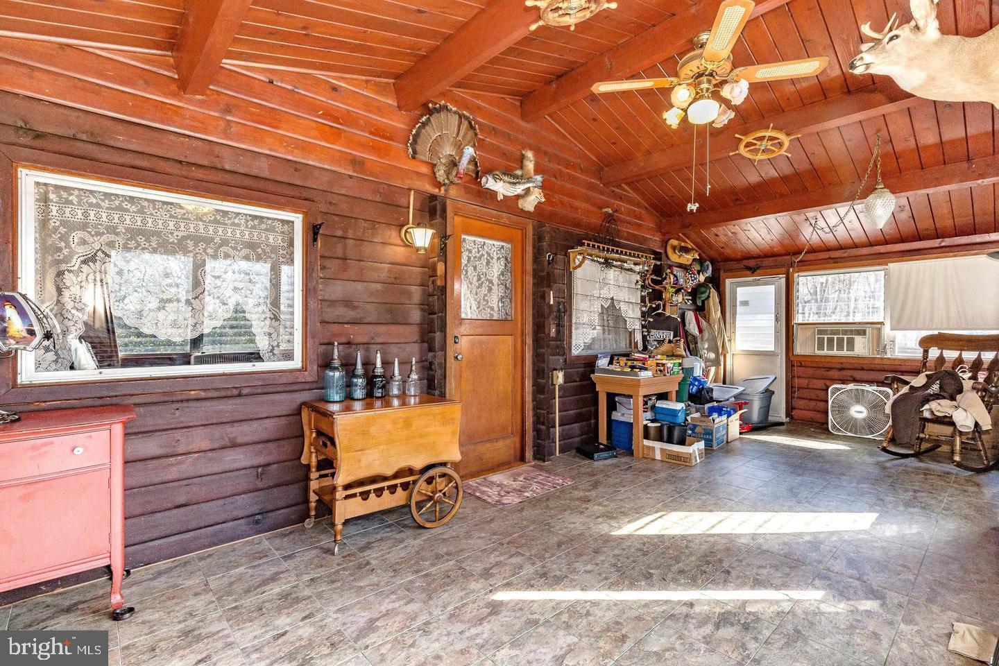 SHANNONDALE - Residential