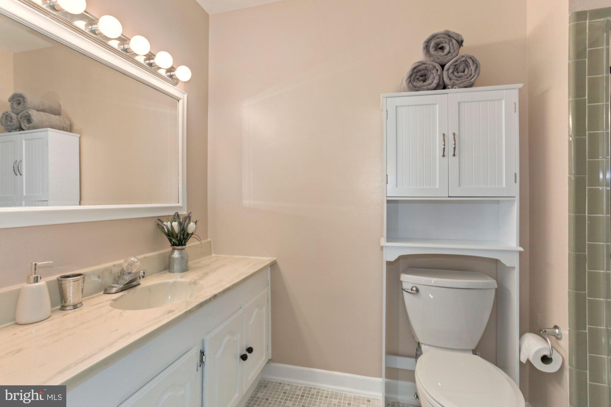 TOWNES OF ORANGE HUNT - Residential