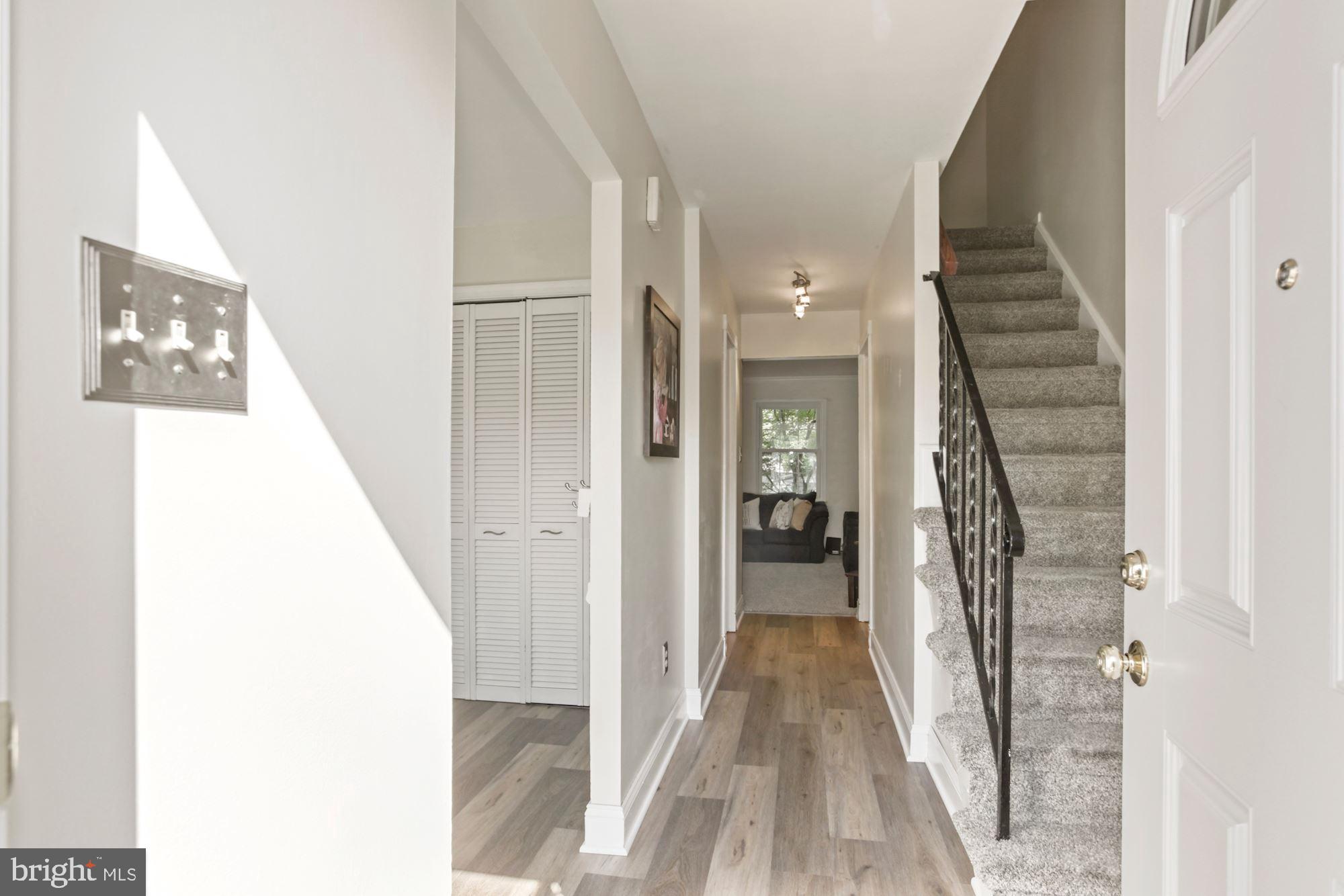 TOWNES OF ORANGE HUNT - Residential