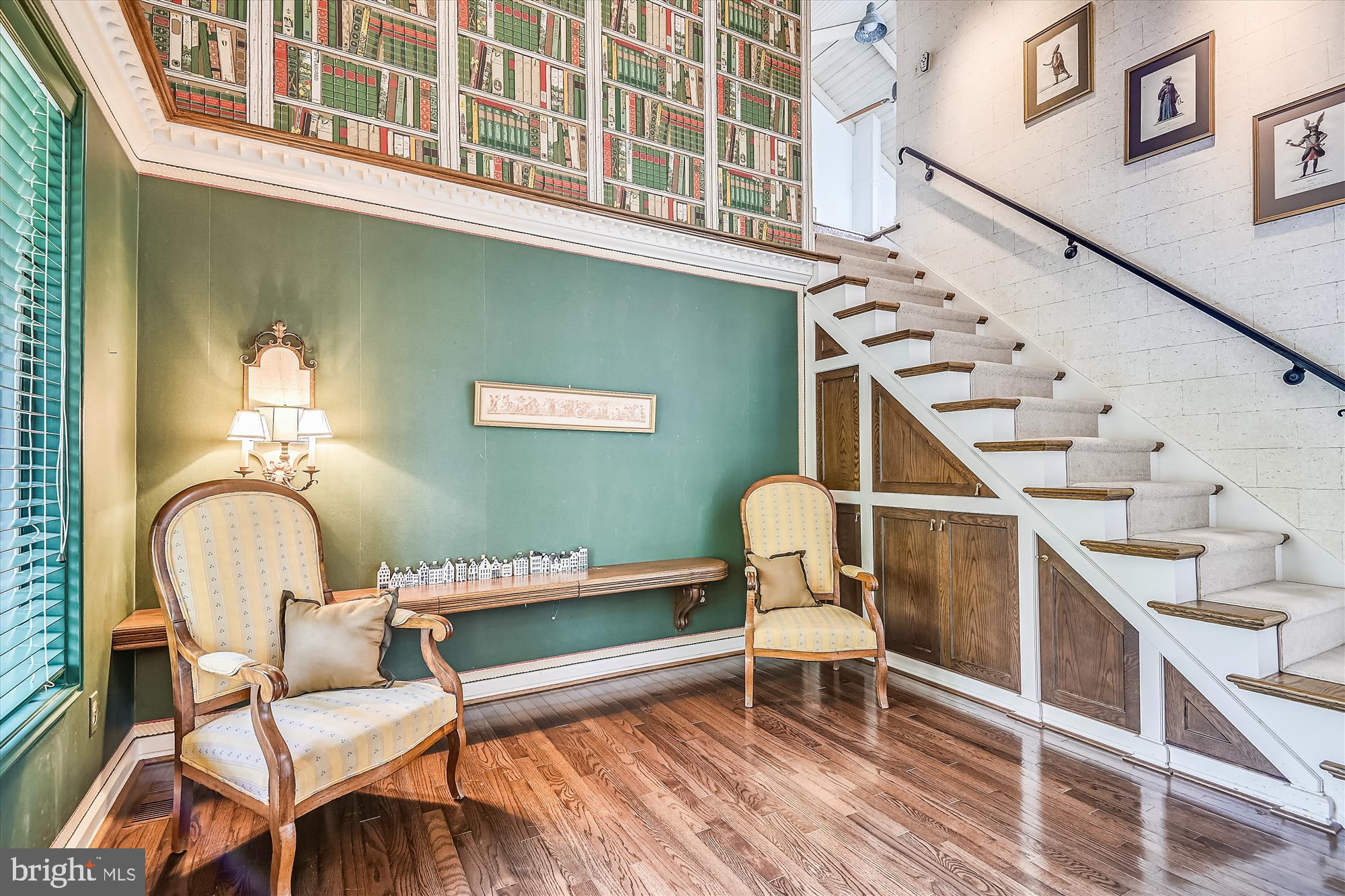 NORTH ROLAND PARK - Residential