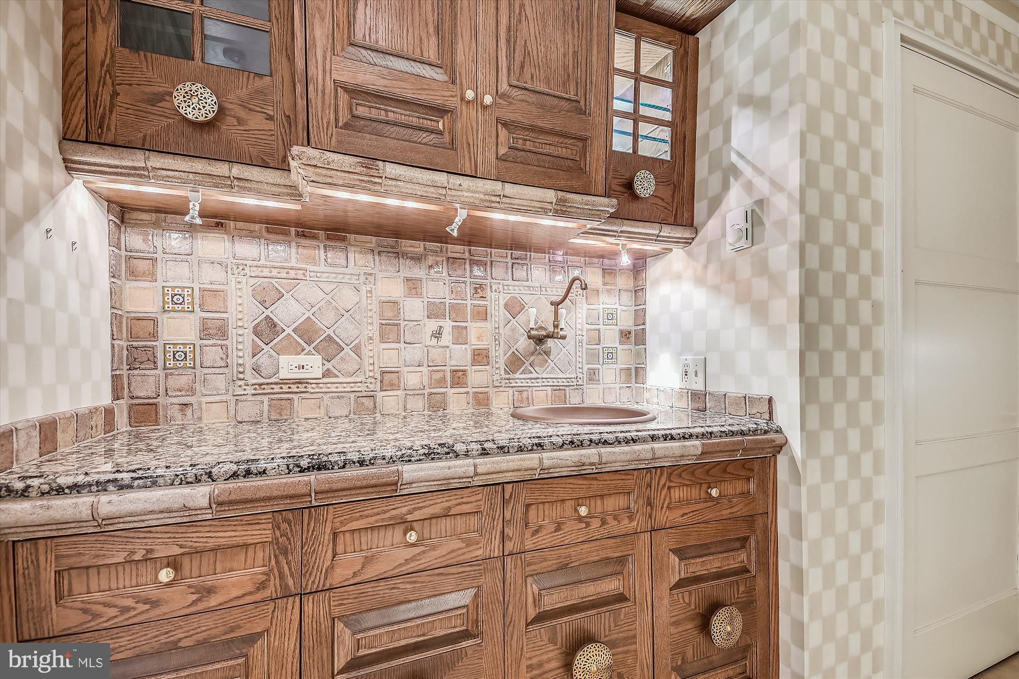 NORTH ROLAND PARK - Residential