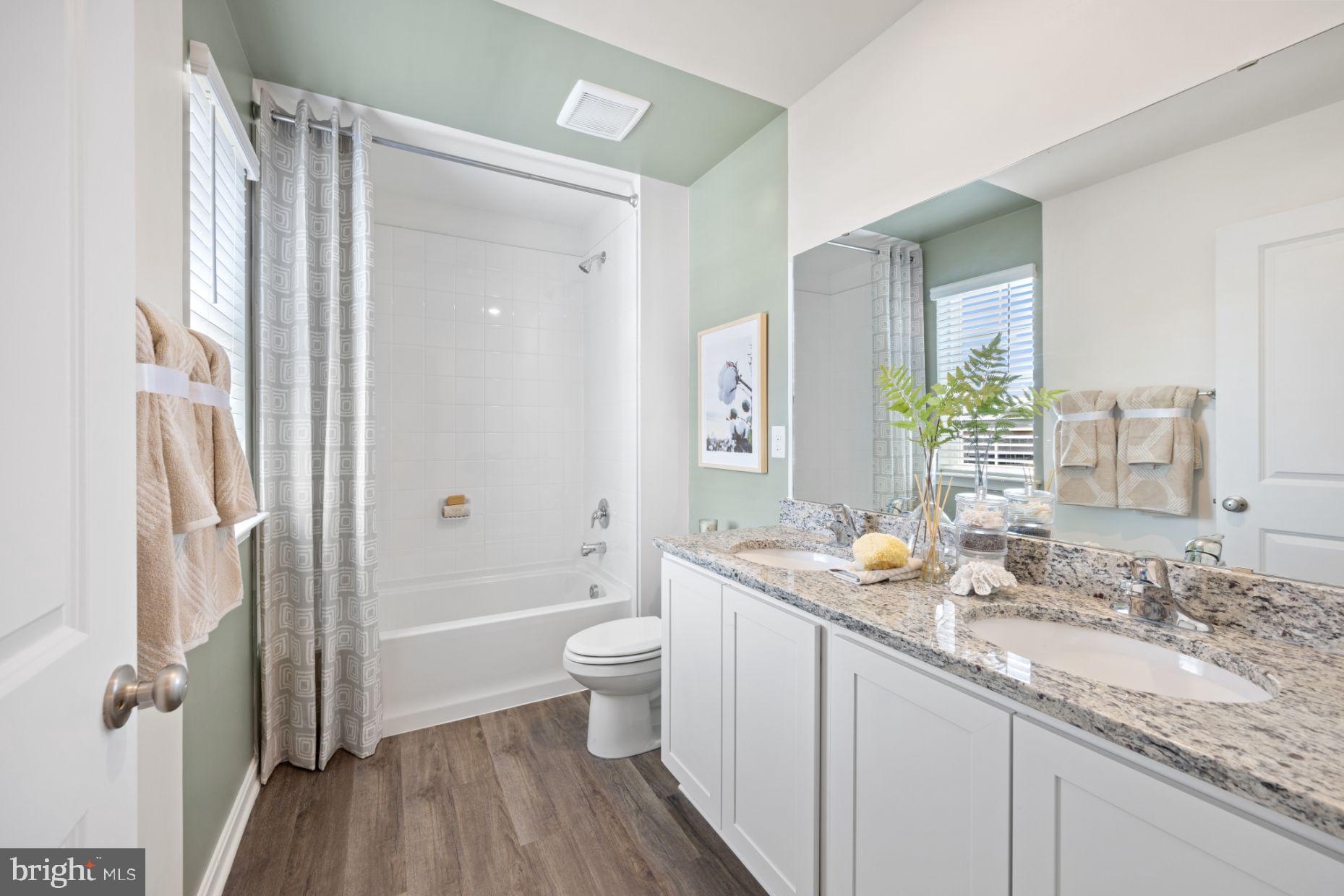 TOLLHOUSE WOODS - Residential