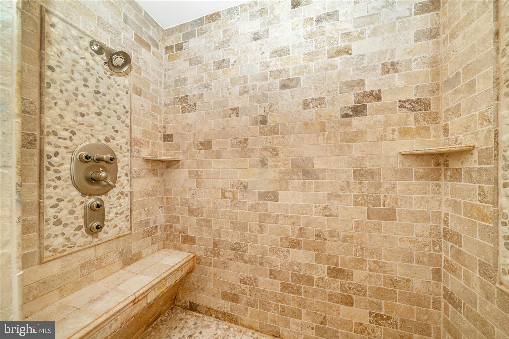 HILLANDALE - Residential Lease