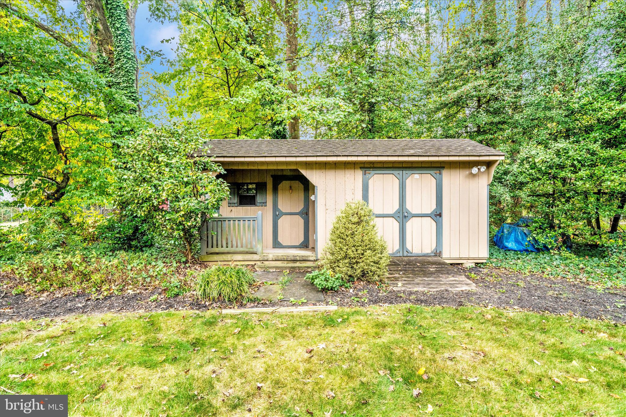 HILLANDALE - Residential Lease