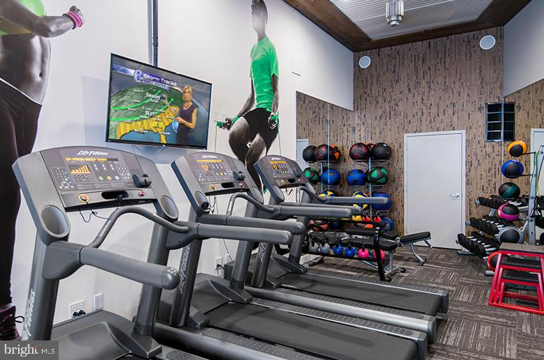 CENTER CITY - Residential Lease