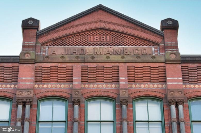 CENTER CITY - Residential Lease