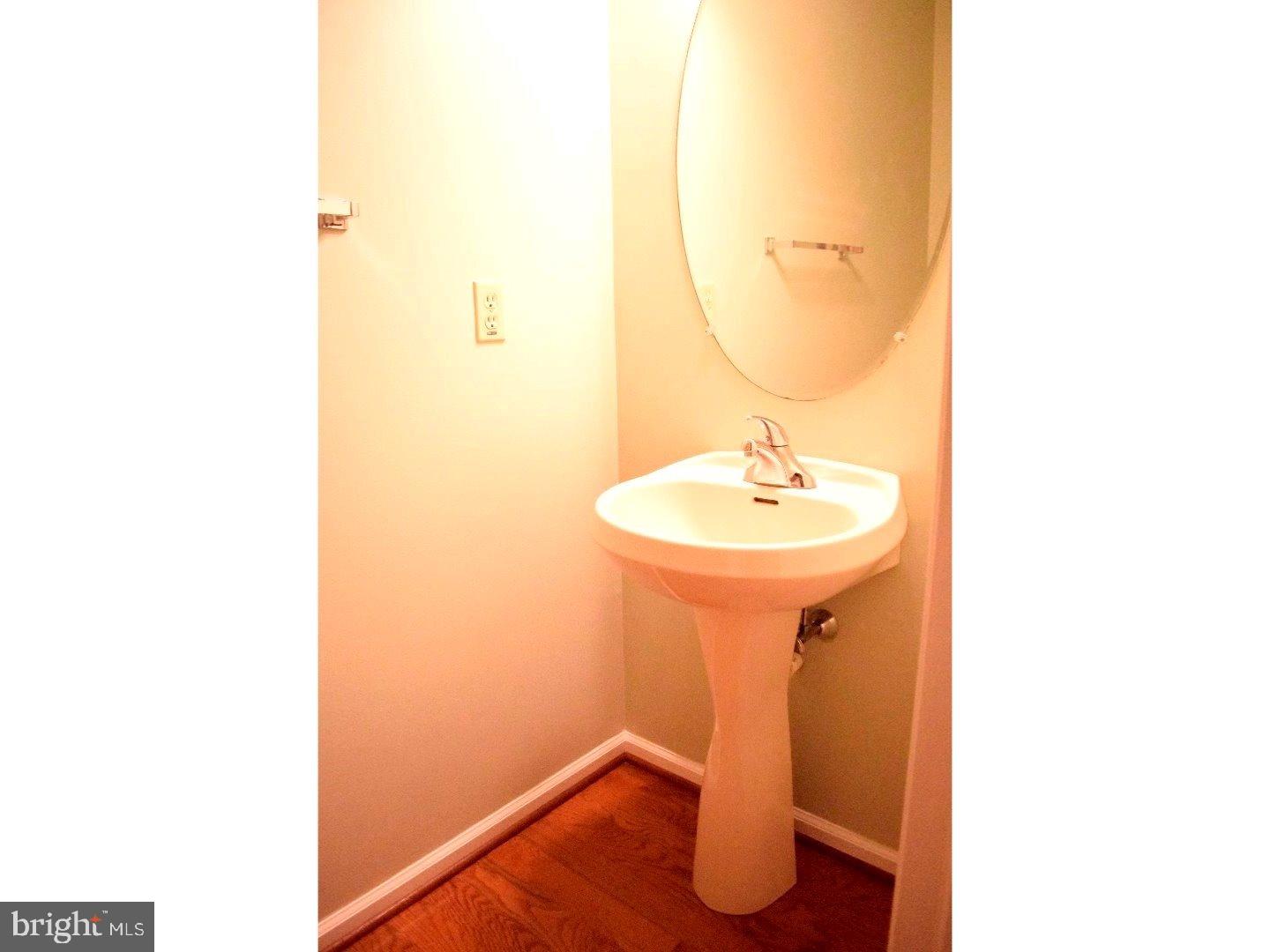 VERNON COURT - Residential