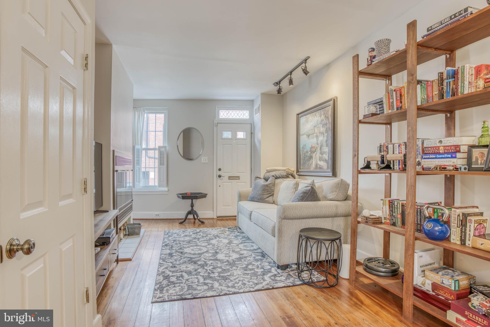 RIVERSIDE - Residential