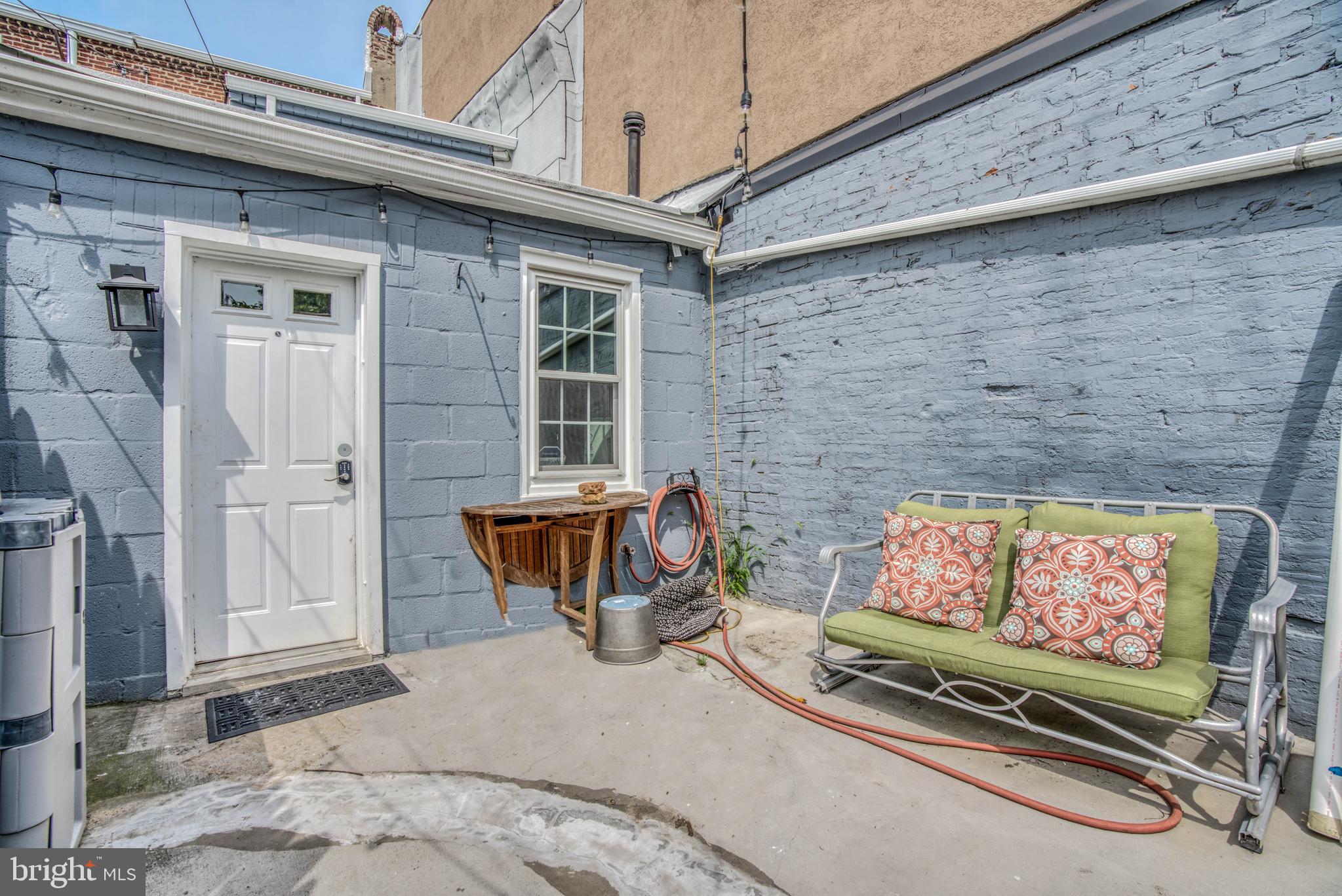 RIVERSIDE - Residential