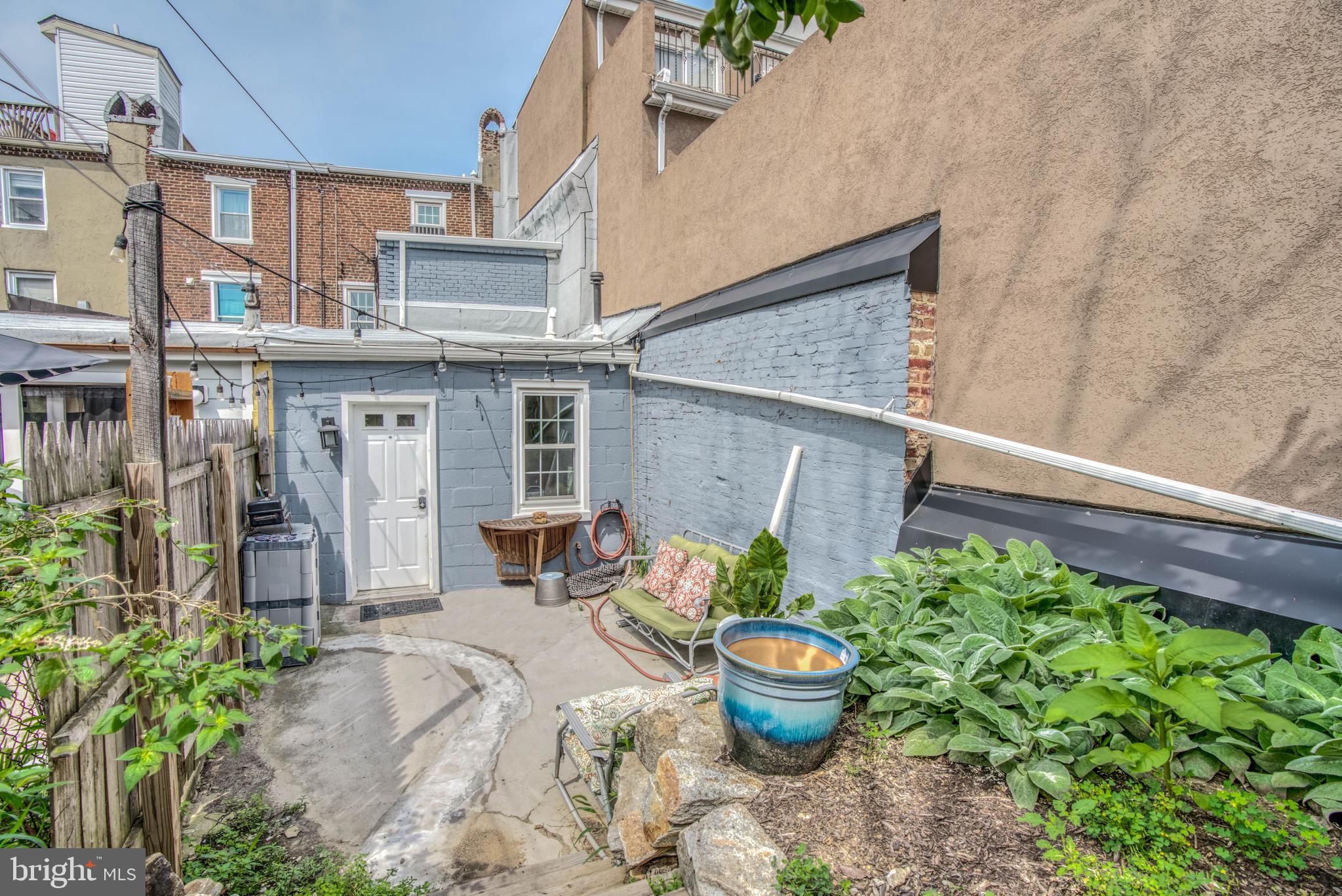 RIVERSIDE - Residential