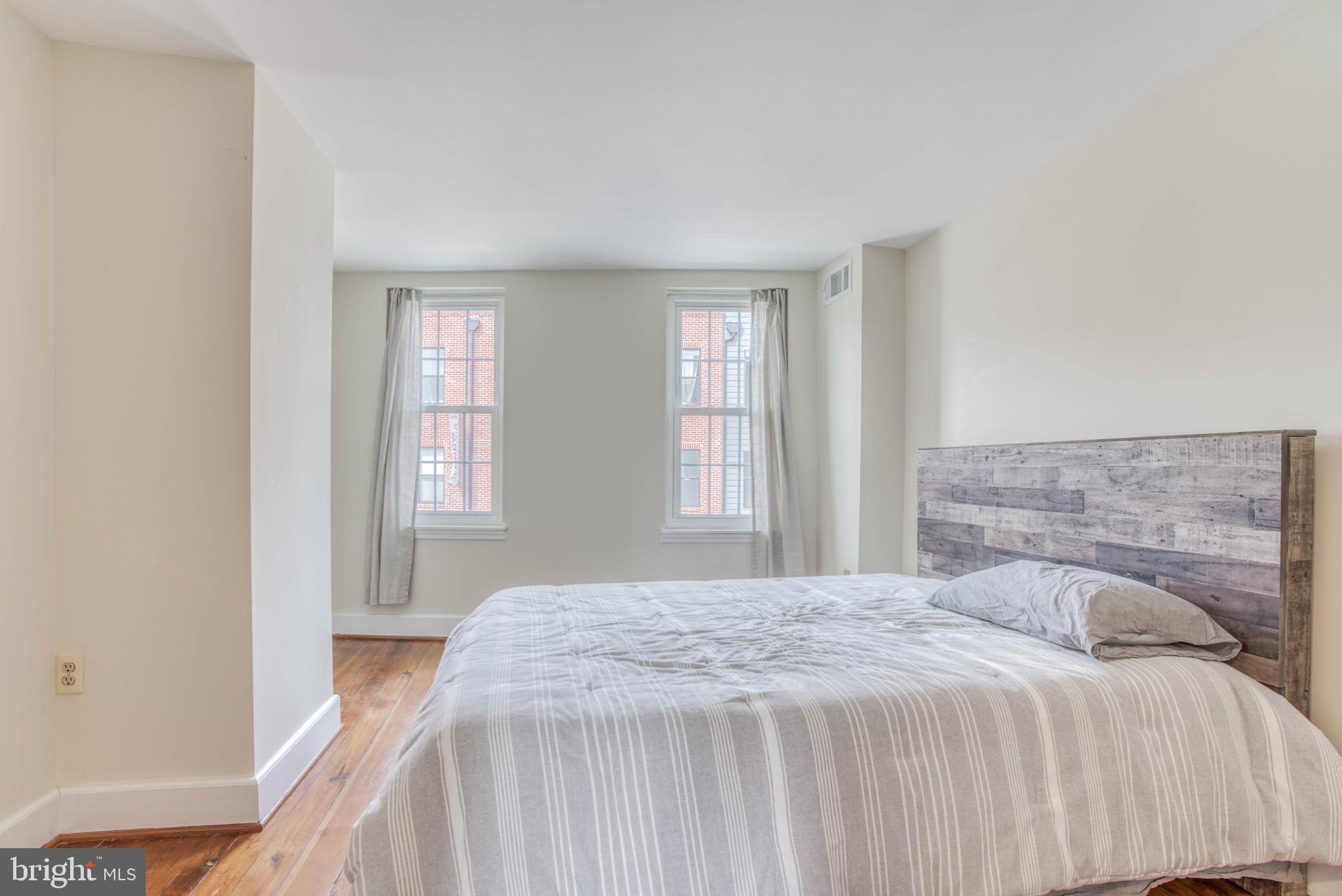 RIVERSIDE - Residential