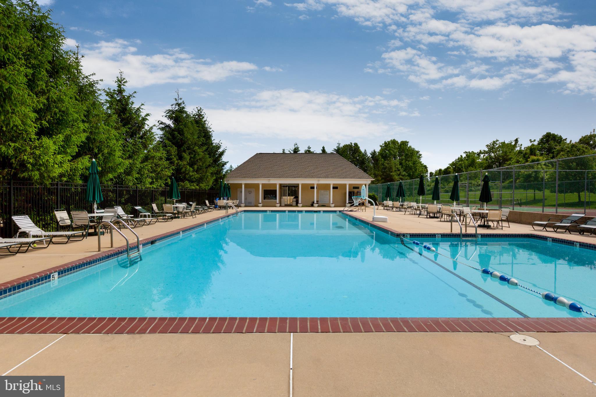 COBBLESTONES AT TH - Residential