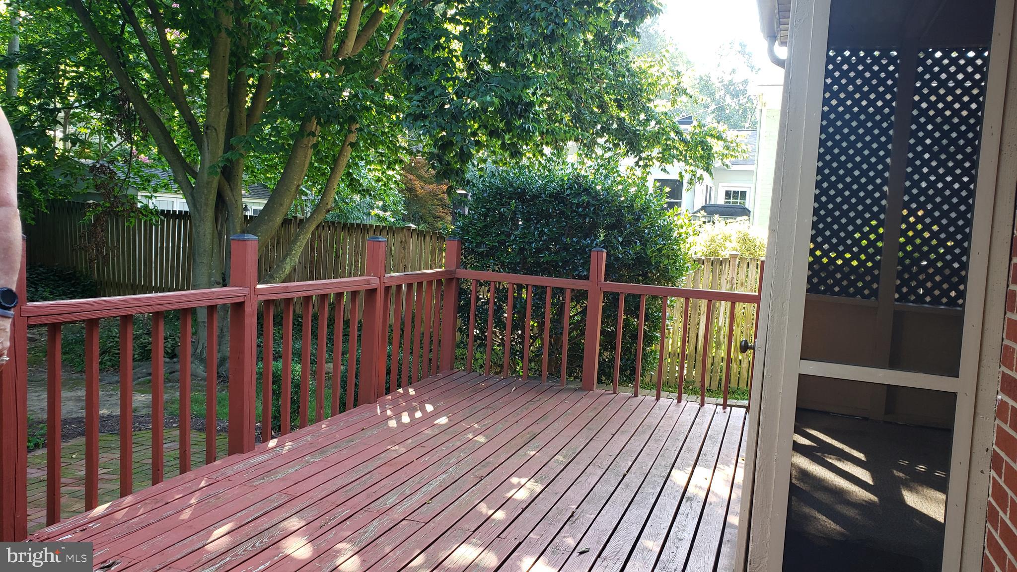 WELLINGTON ESTATES - Residential