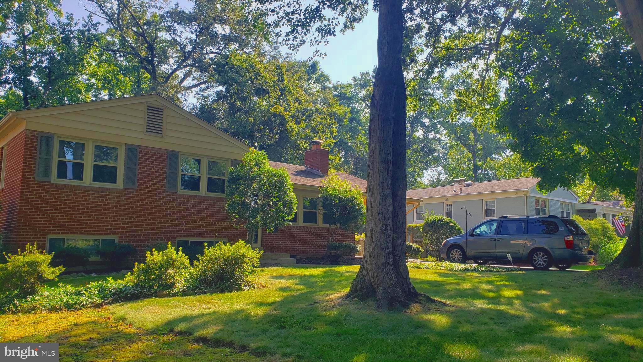 WELLINGTON ESTATES - Residential